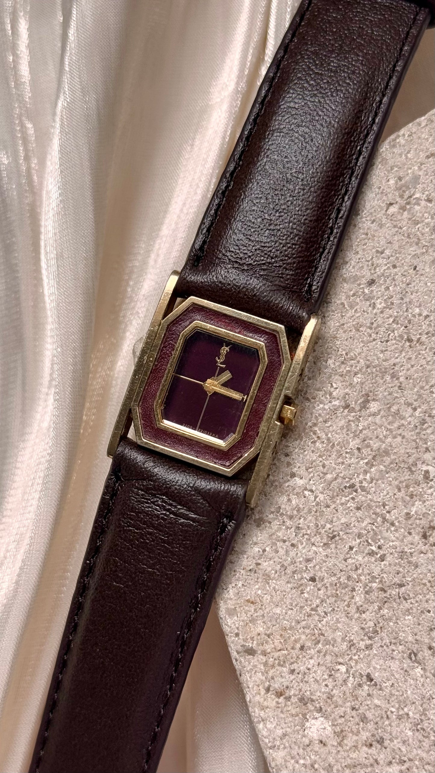 Yves Saint Laurent vintage watch (YSL)