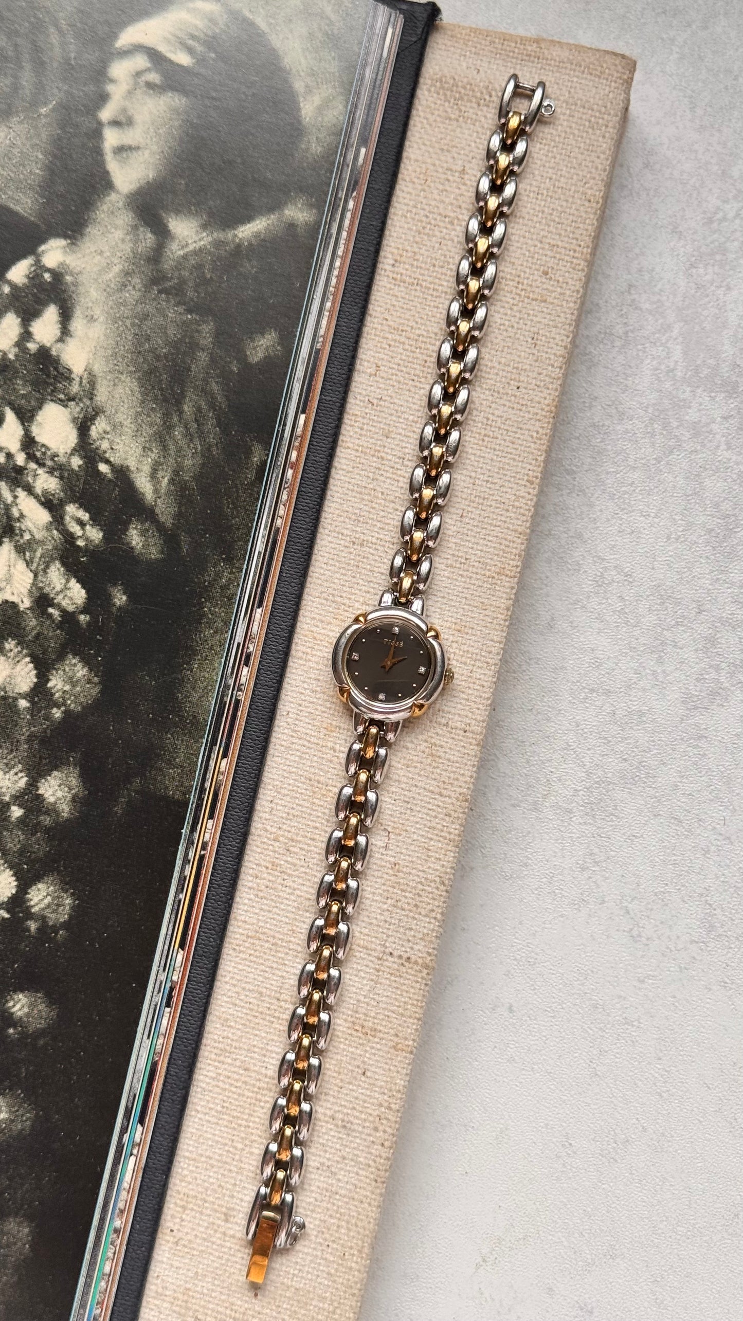 Seiko Tissé vintage watch - natural diamonds