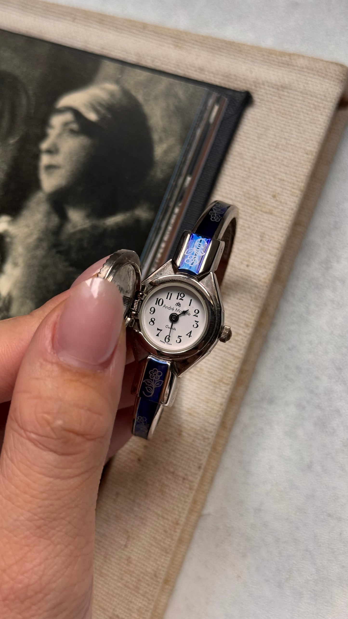 André Mouche Peekaboo vintage watch - with original box and paper