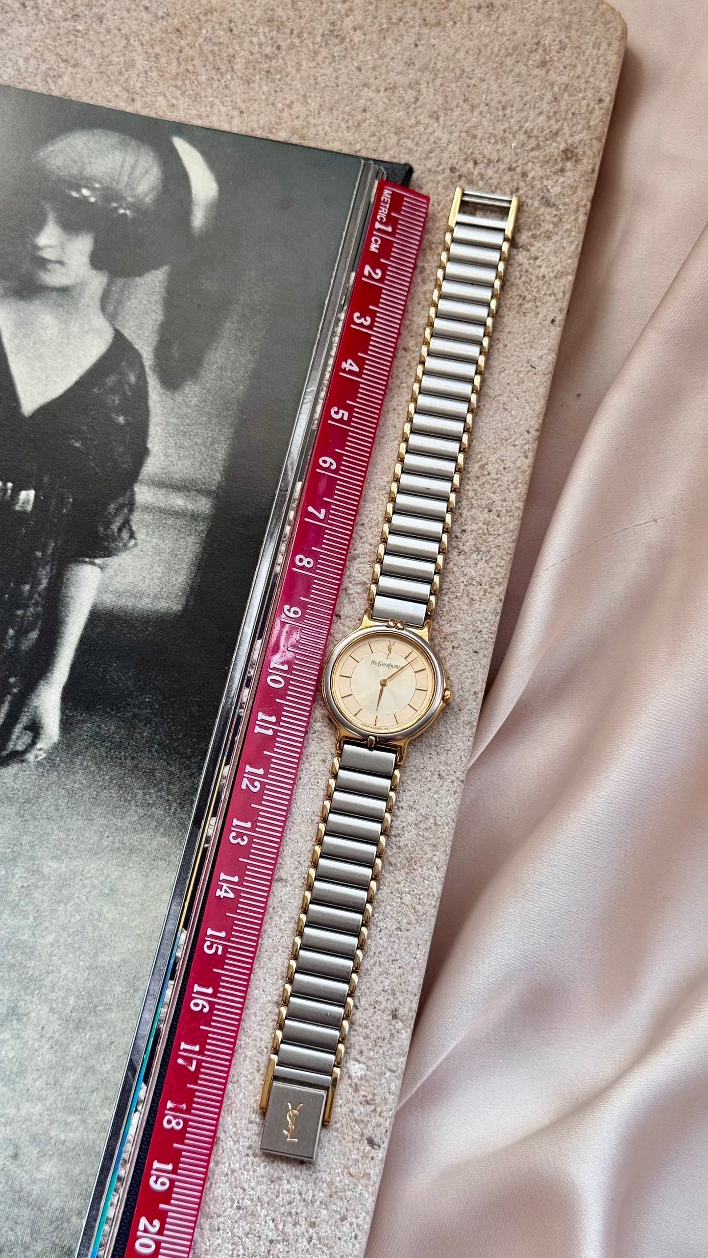 Yves Saint Laurent vintage watch (YSL)