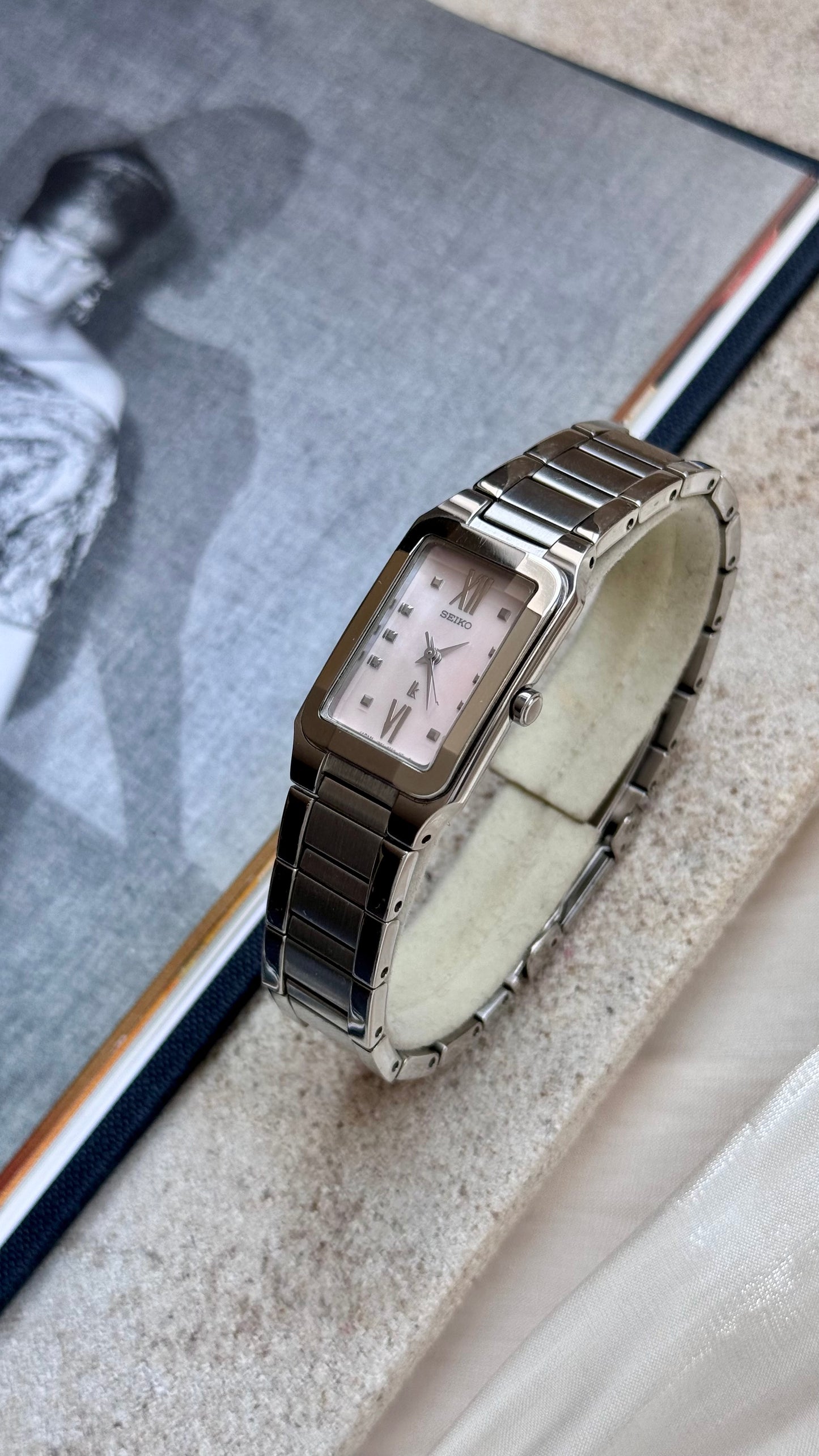Seiko LK vintage watch with pink pearl dial- super rare find