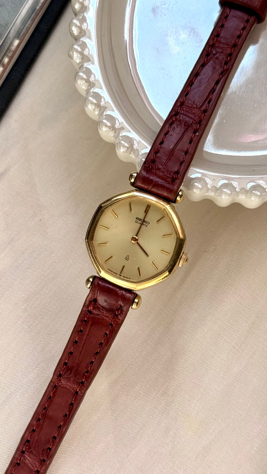 Seiko 1989 vintage watch - gold plated