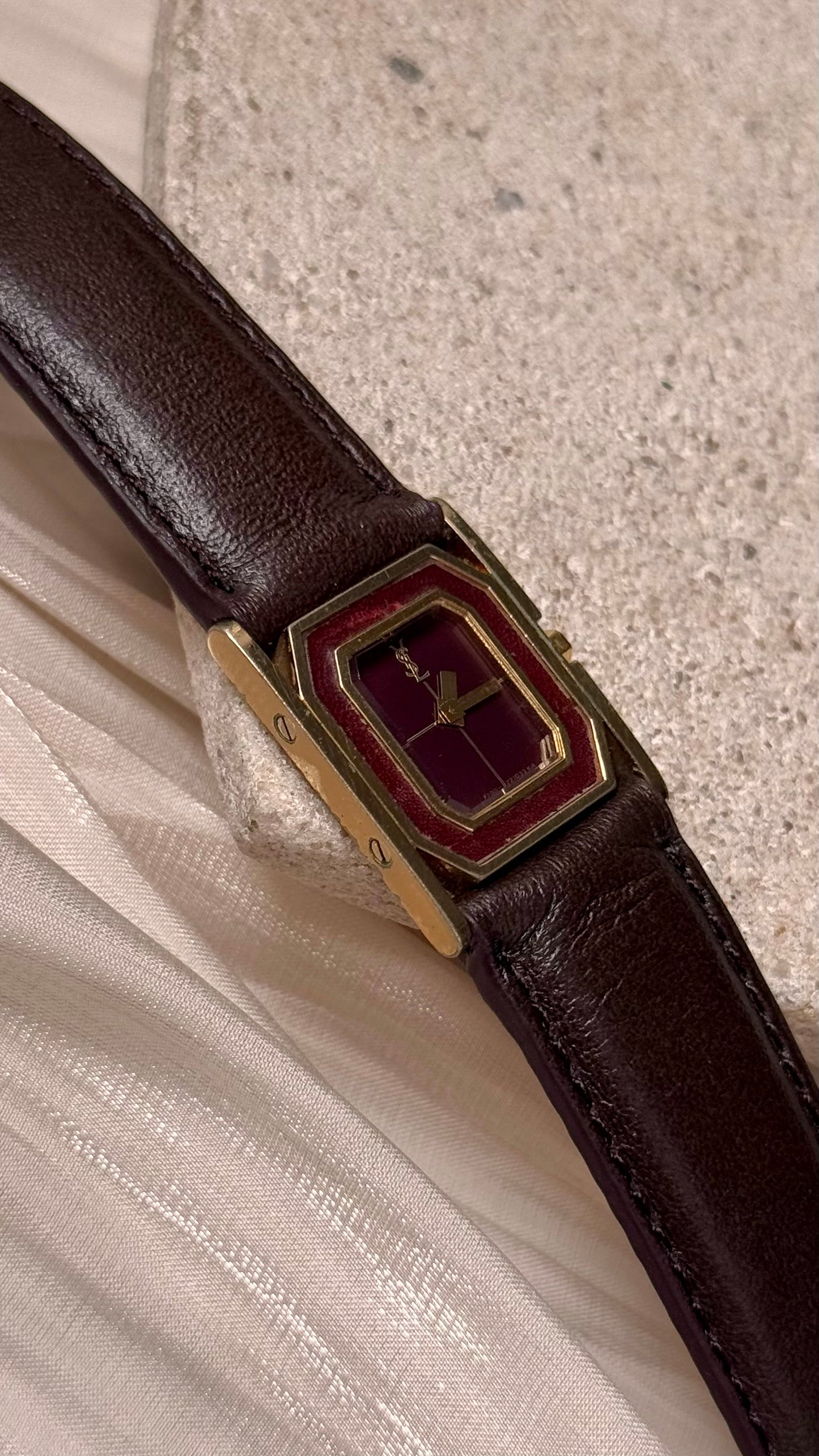 Yves Saint Laurent vintage watch (YSL)