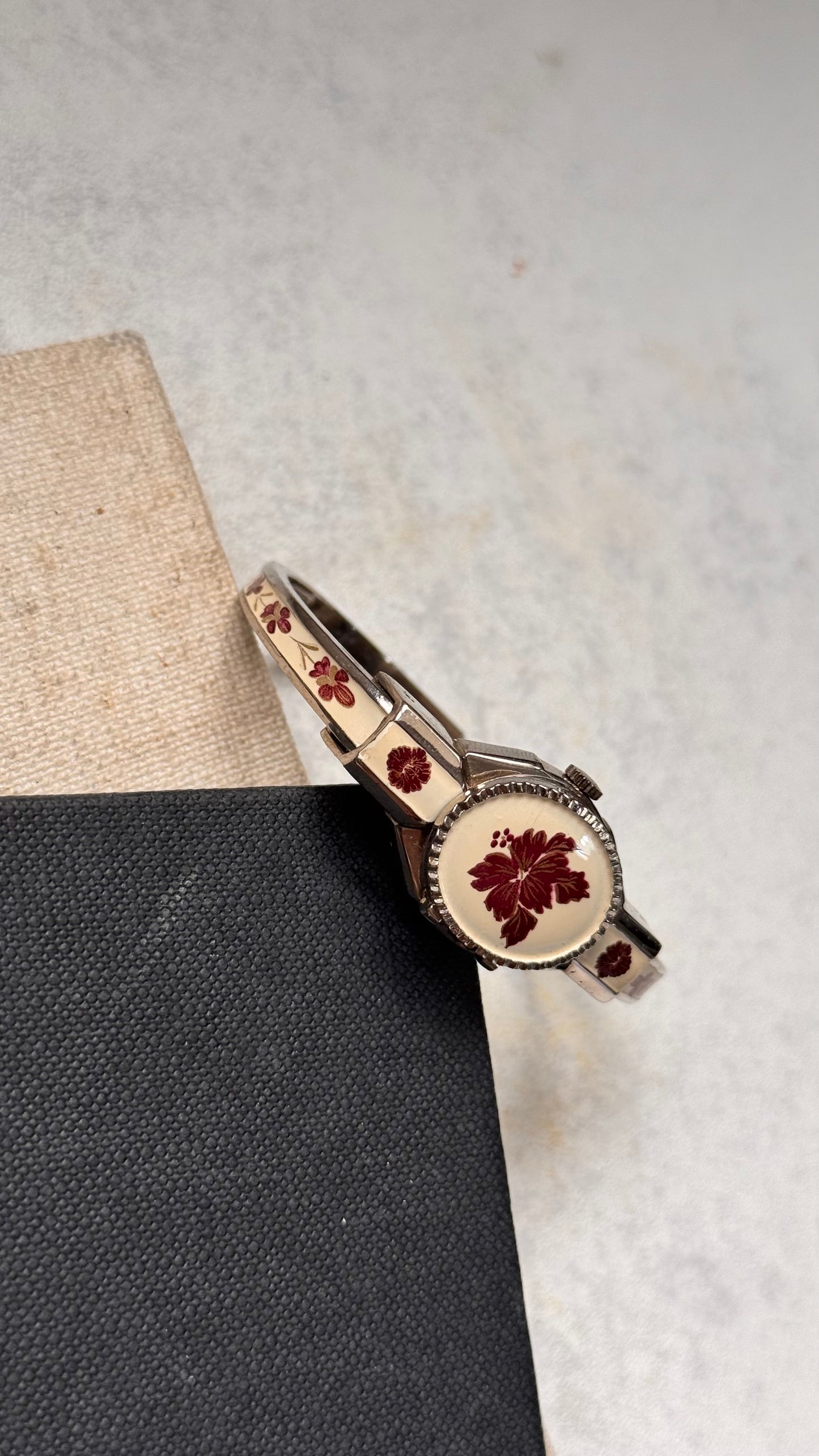 André Mouche Peekaboo vintage watch - with original box