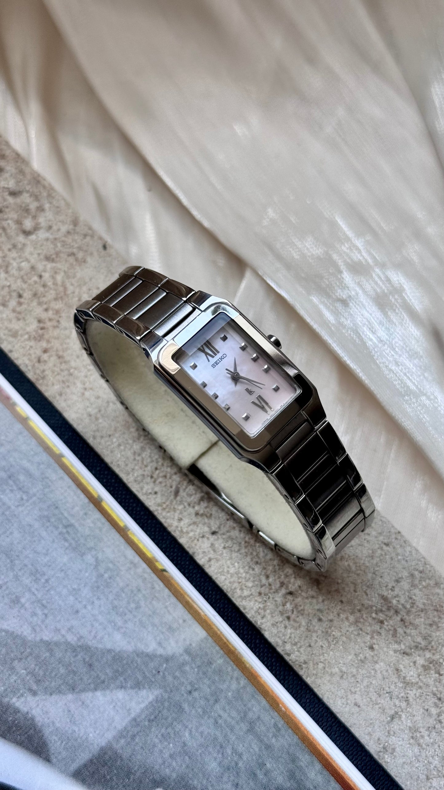 Seiko LK vintage watch with pink pearl dial- super rare find