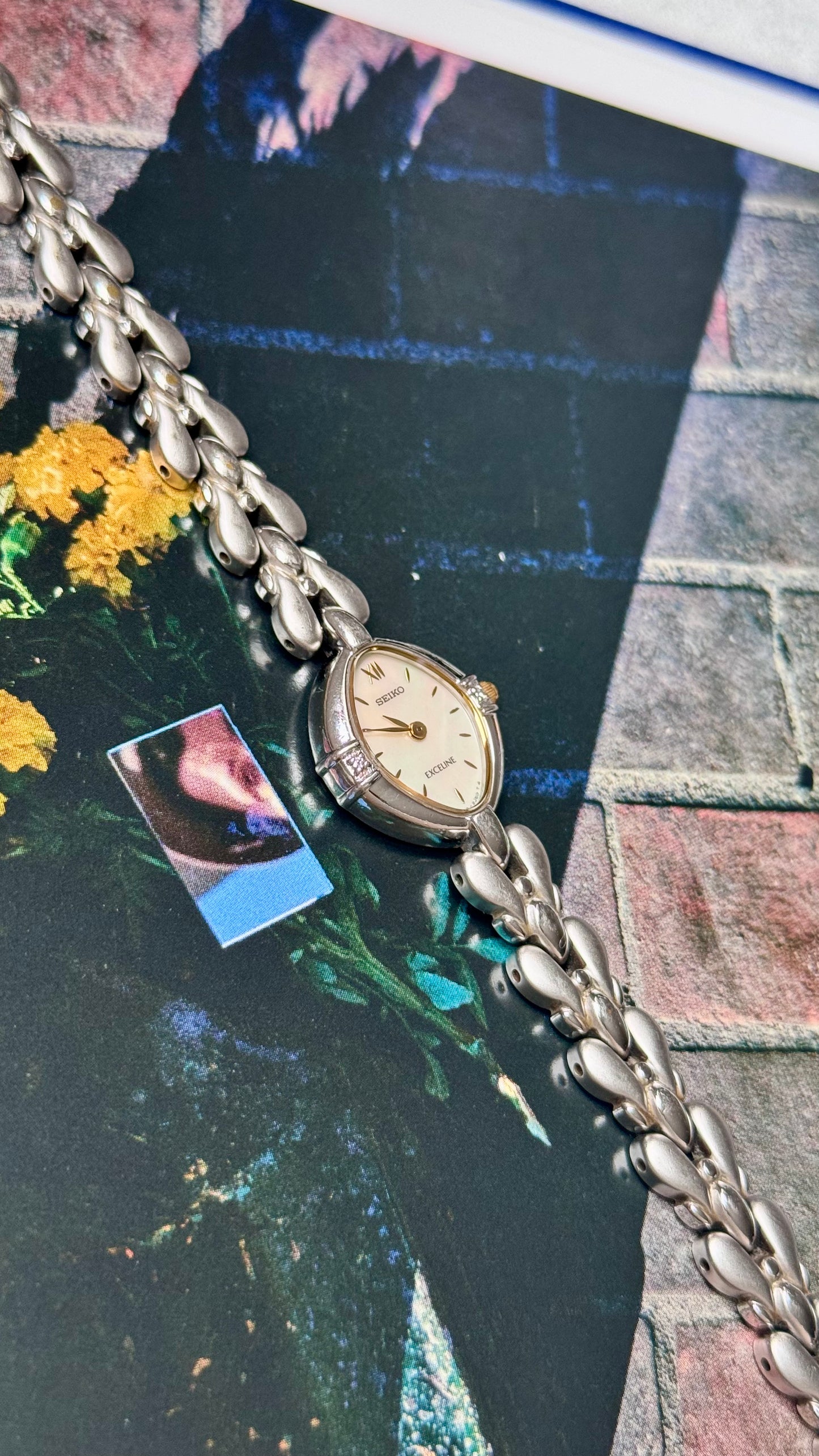 Seiko Exceline 1999 vintage watch - Mother of pearl dial with diamonds