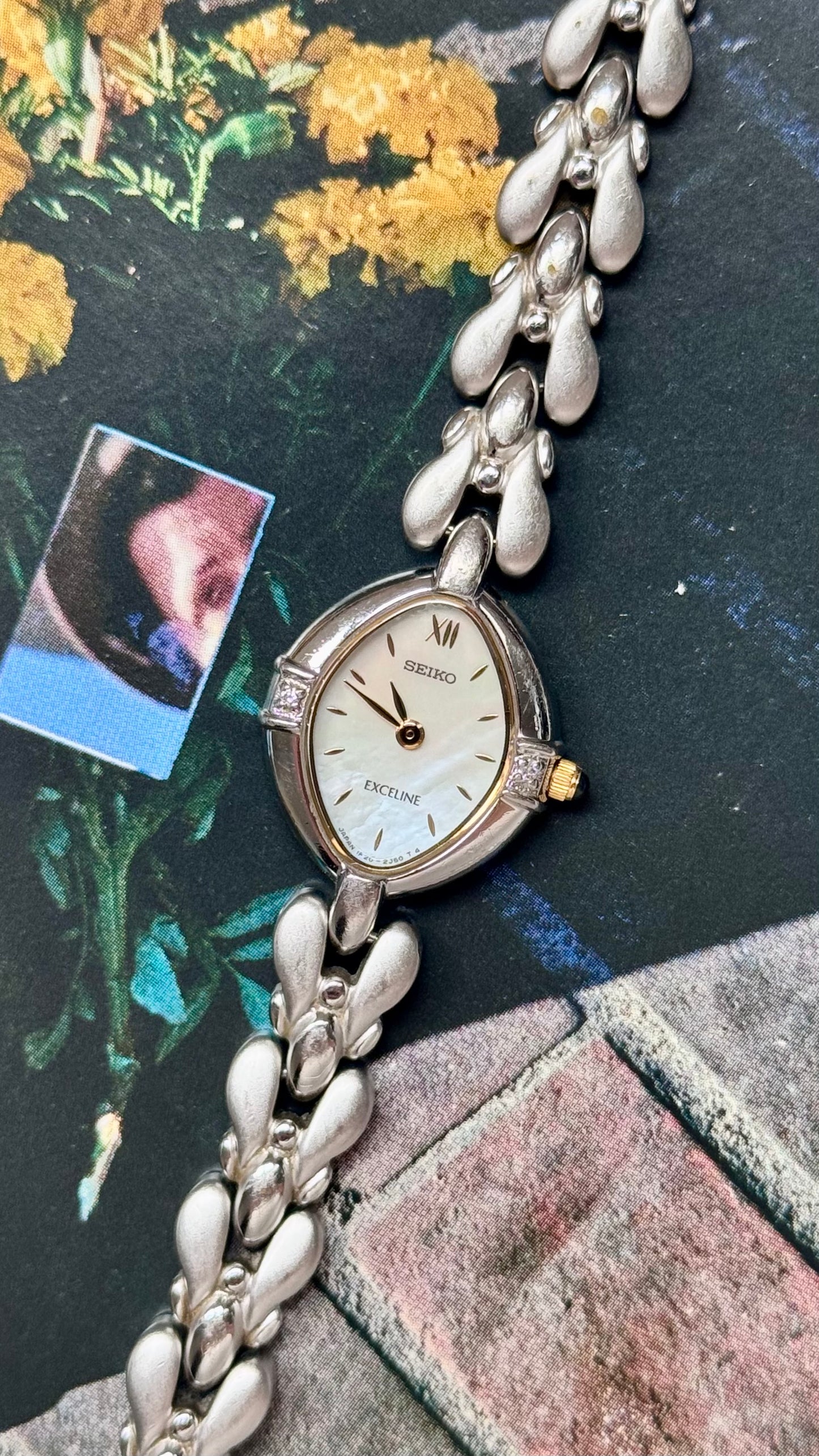 Seiko Exceline 1999 vintage watch - Mother of pearl dial with diamonds