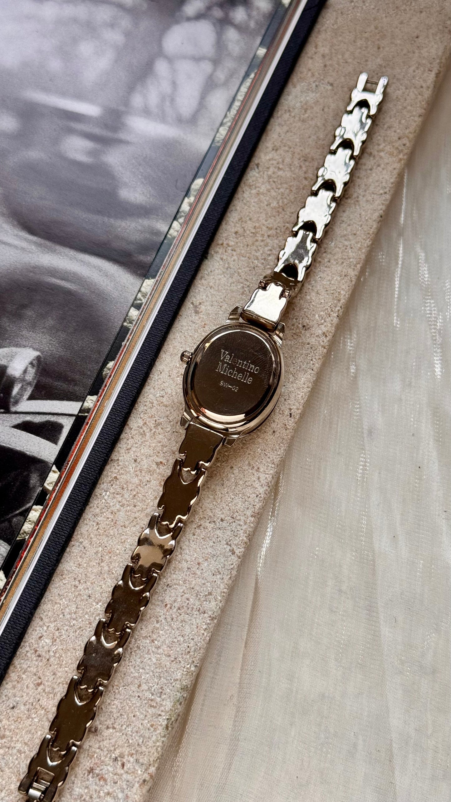 Valentino Michelle Cameo Peekaboo vintage ladies watch