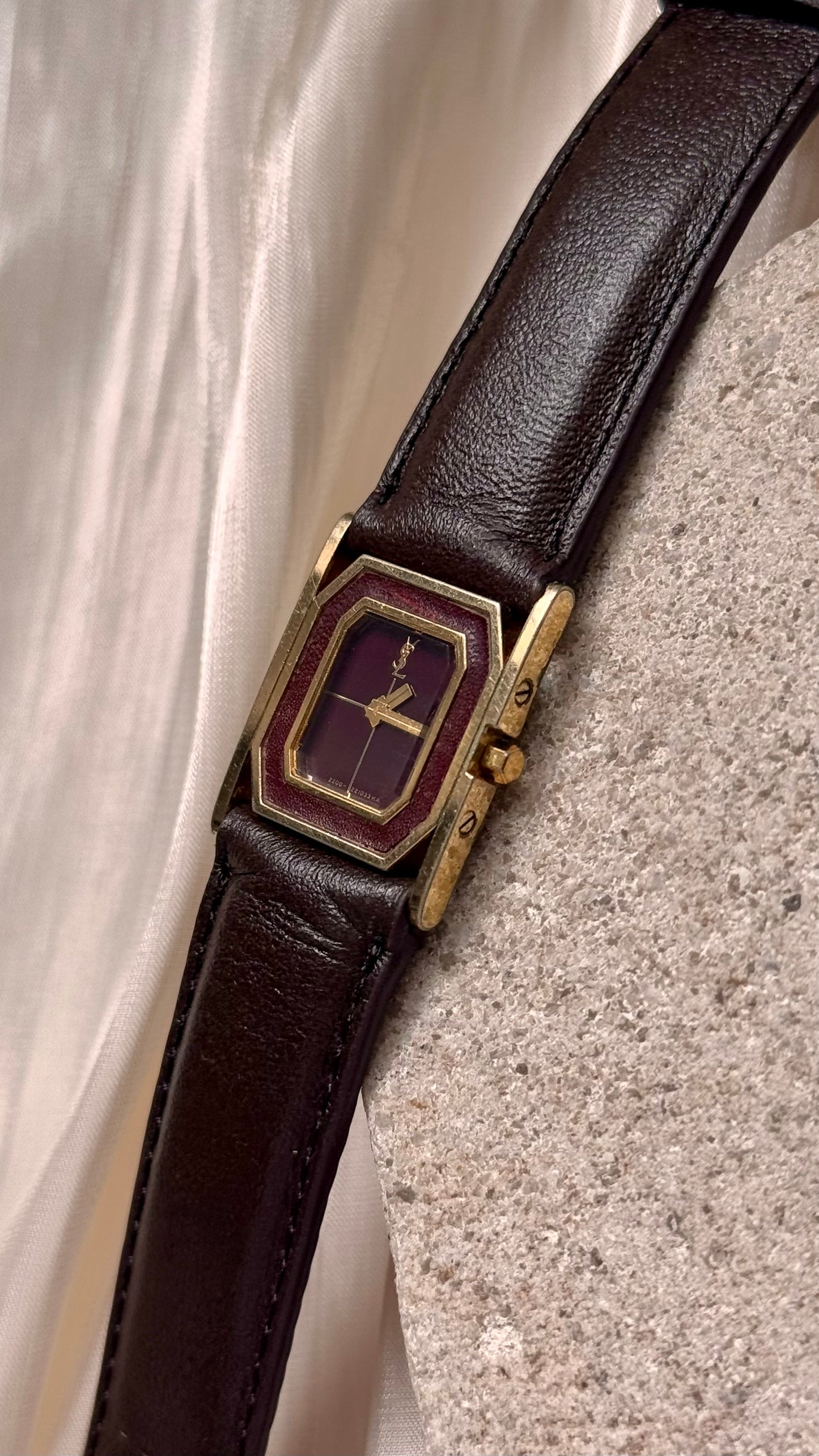 Yves Saint Laurent vintage watch (YSL)