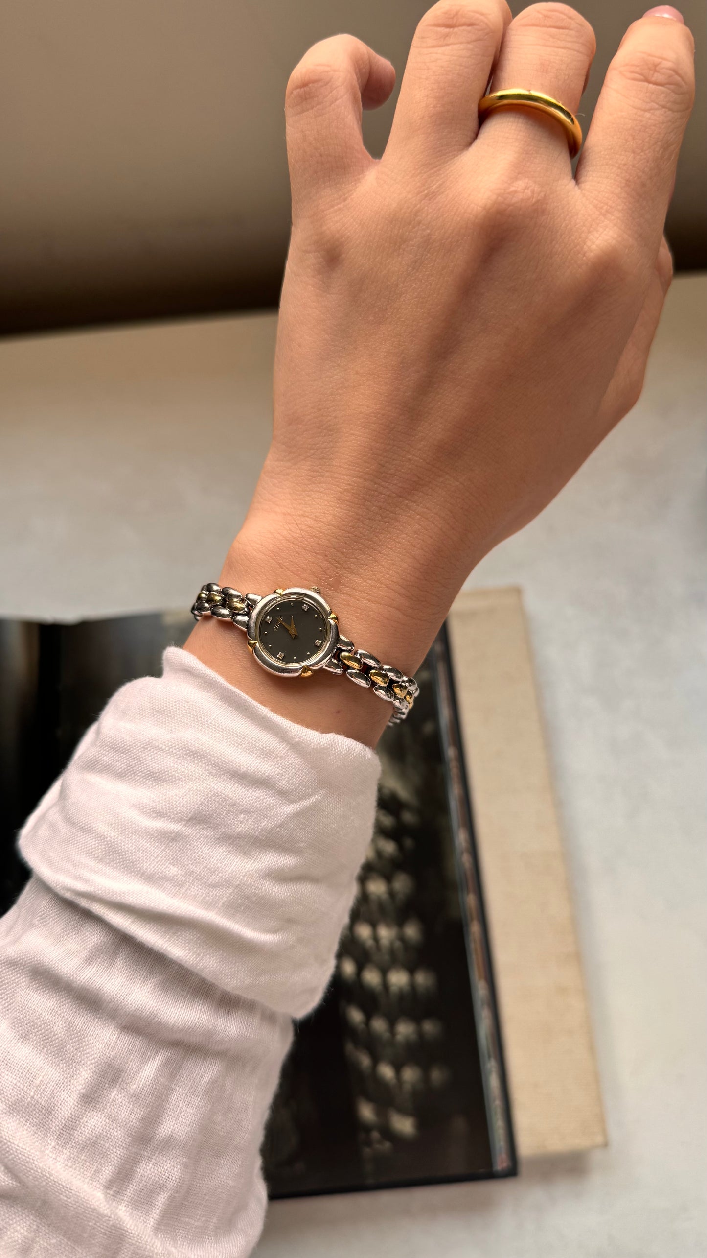 Seiko Tissé vintage watch - natural diamonds