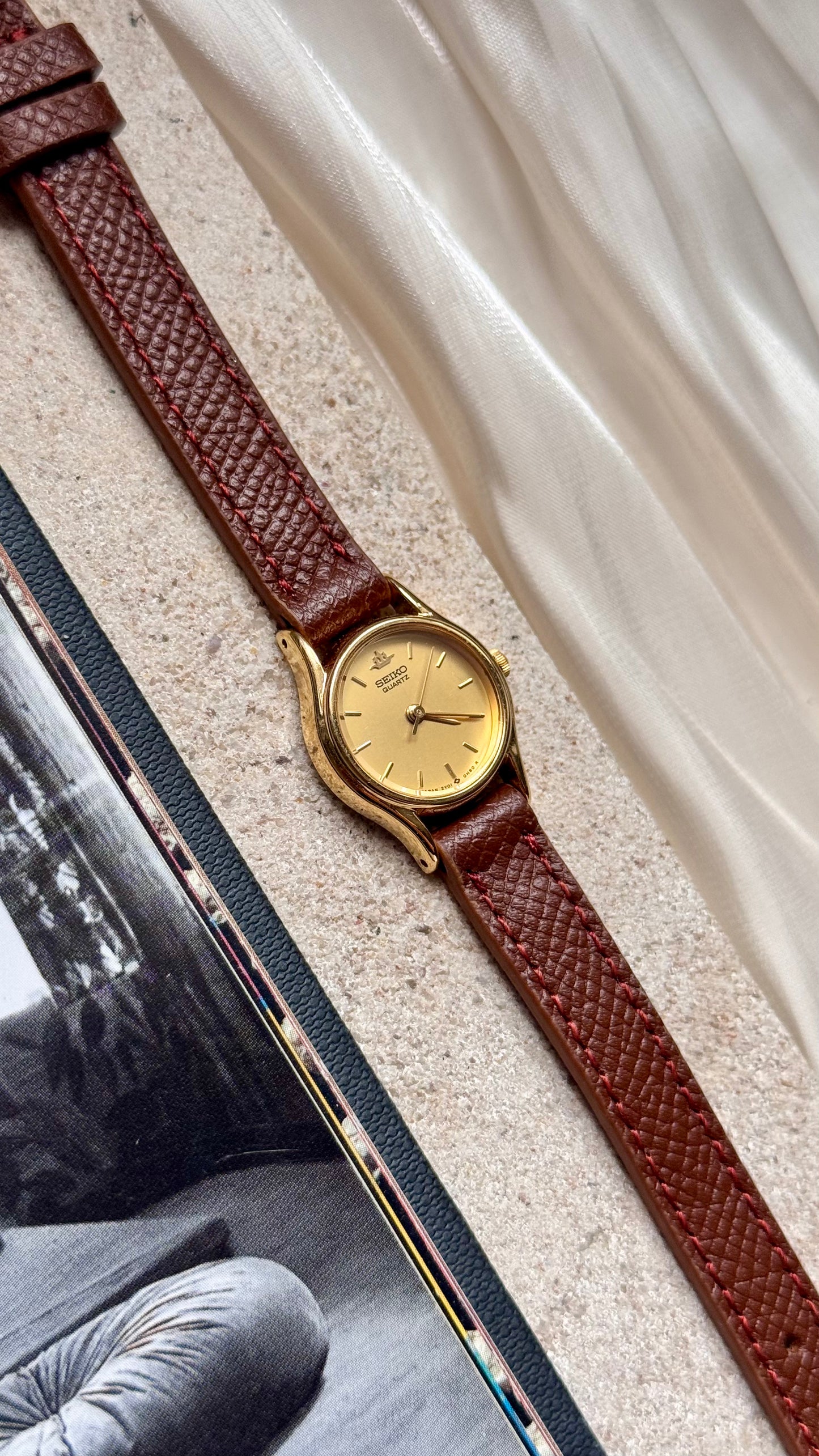 Seiko Galaxy 1999 vintage watch - gold plated