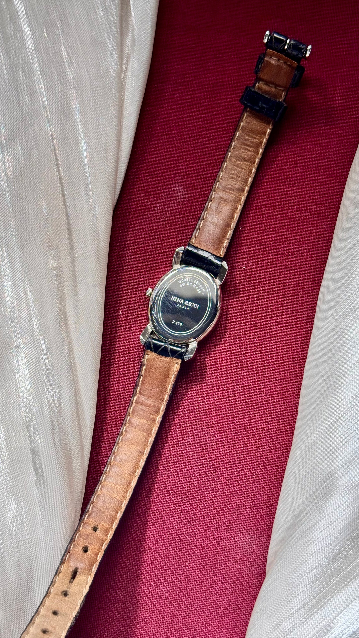 Nina Ricci 1980s Vintage Watch - Original leather + buckle