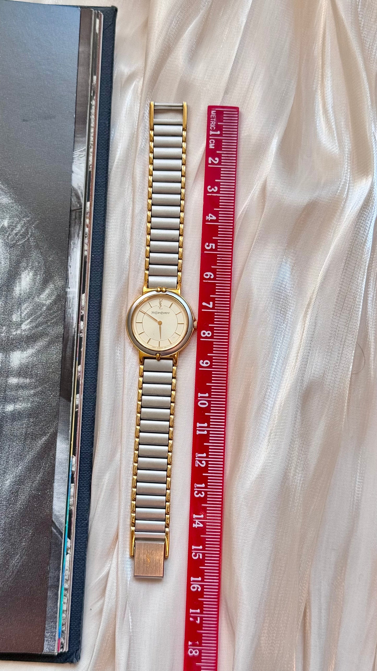 Yves Saint Laurent vintage watch (YSL)