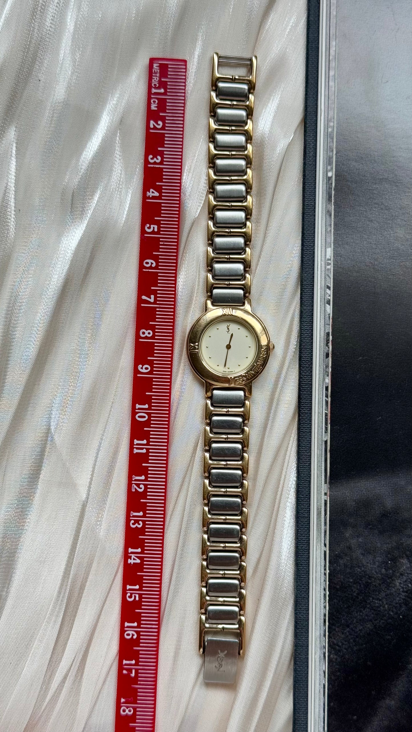 Yves Saint Laurent vintage watch (YSL)
