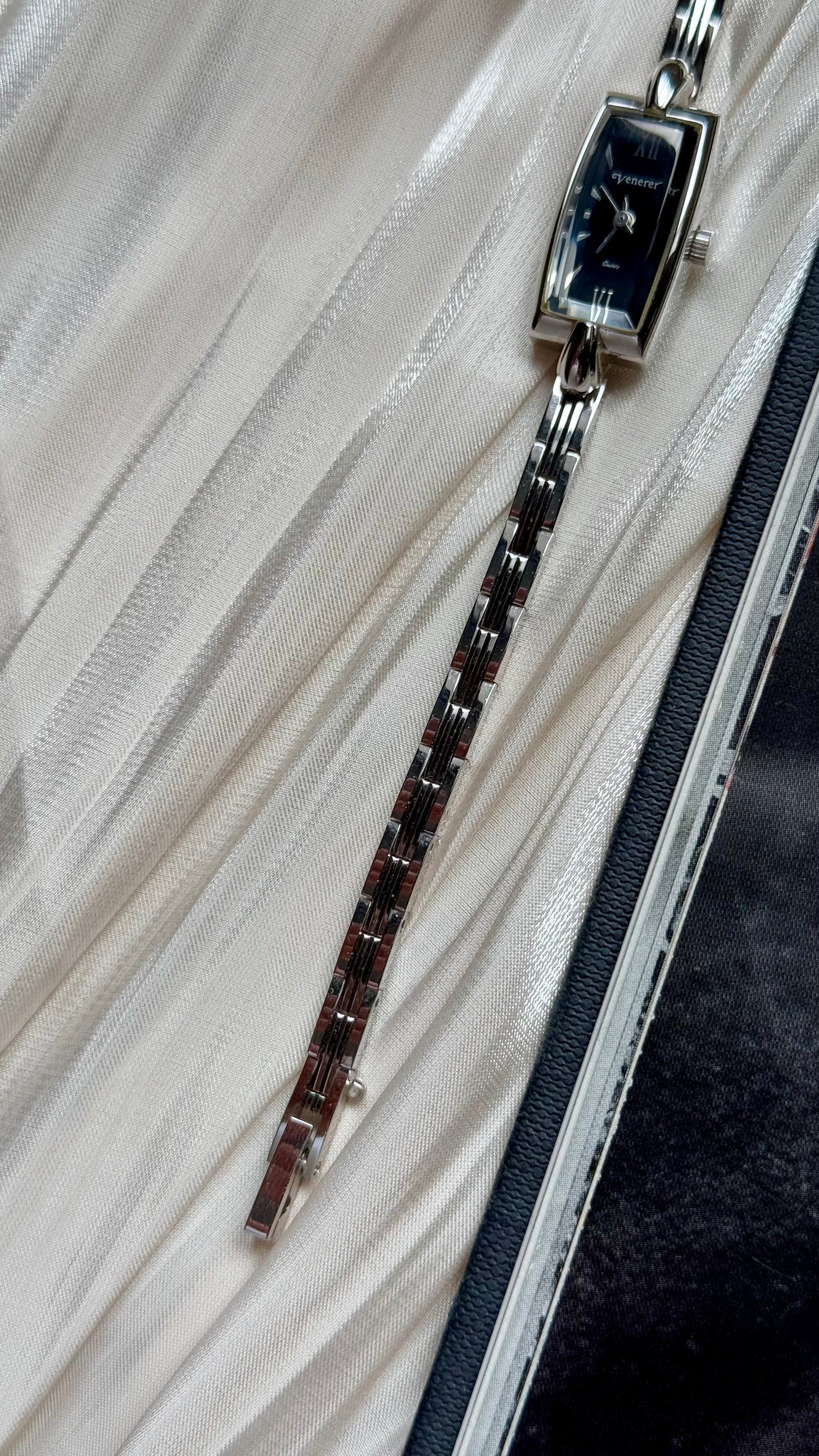 Venerer Paris vintage watch