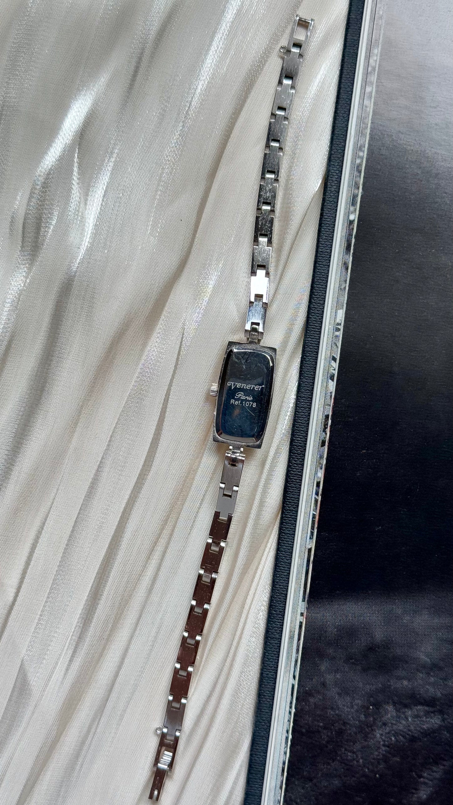 Venerer Paris vintage watch