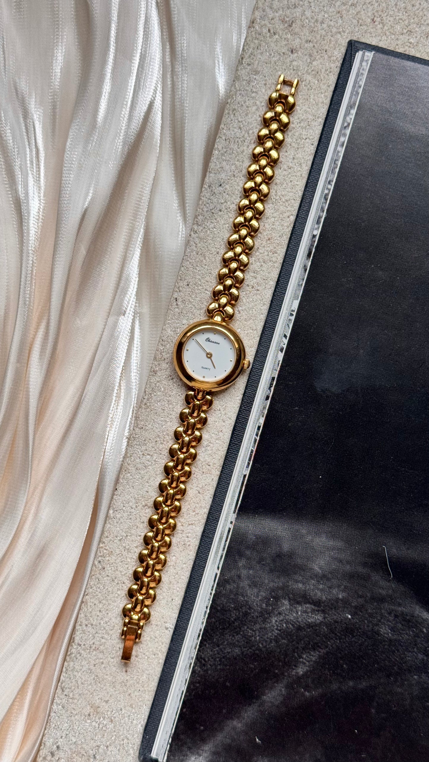 Chanson vintage watch