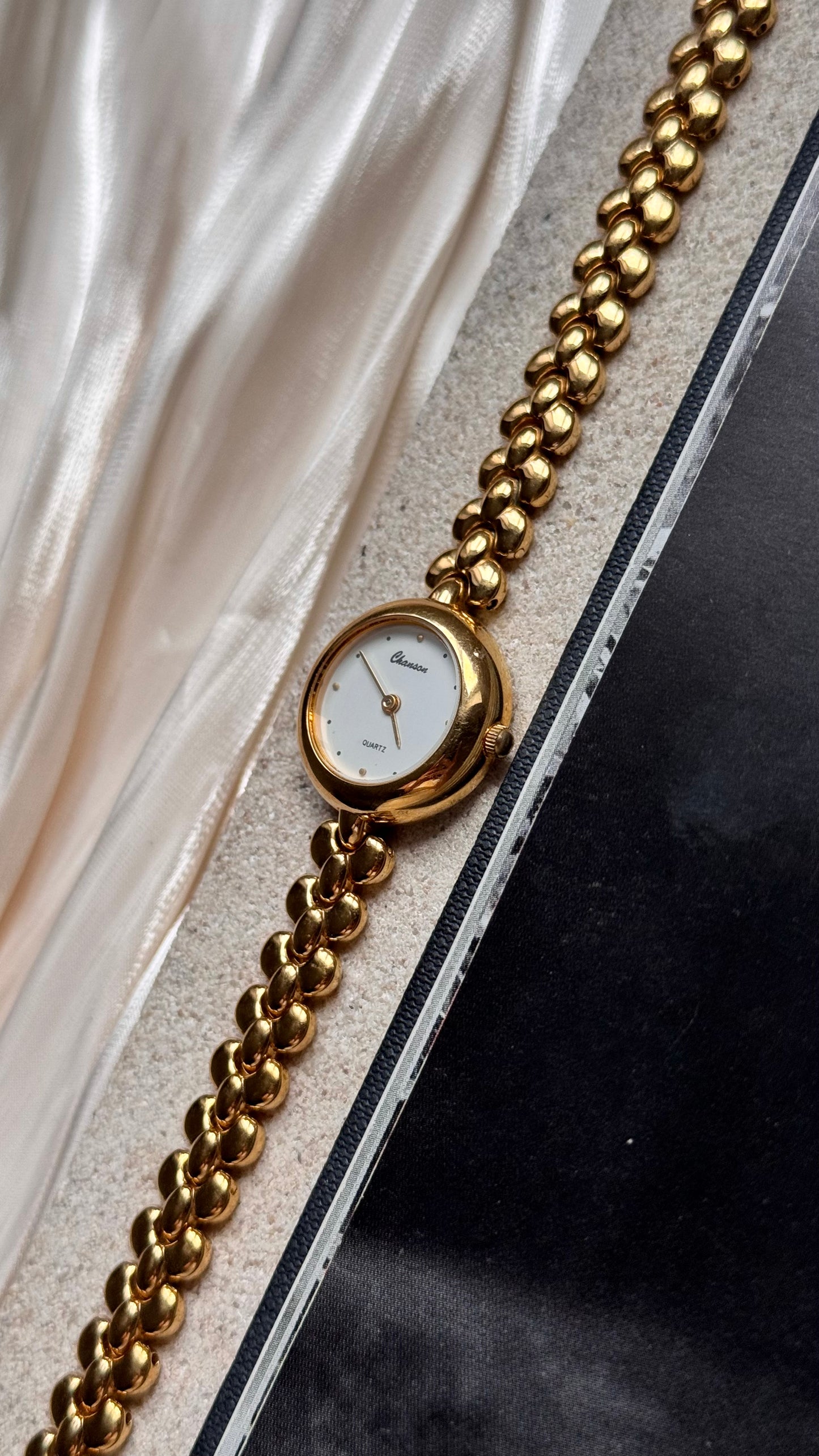 Chanson vintage watch