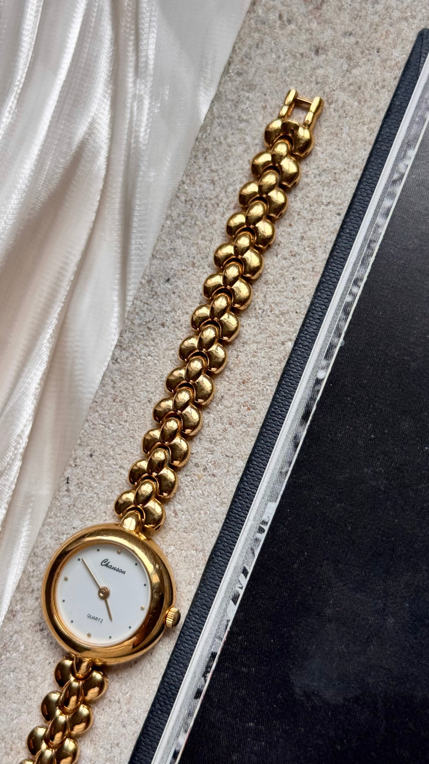 Chanson vintage watch