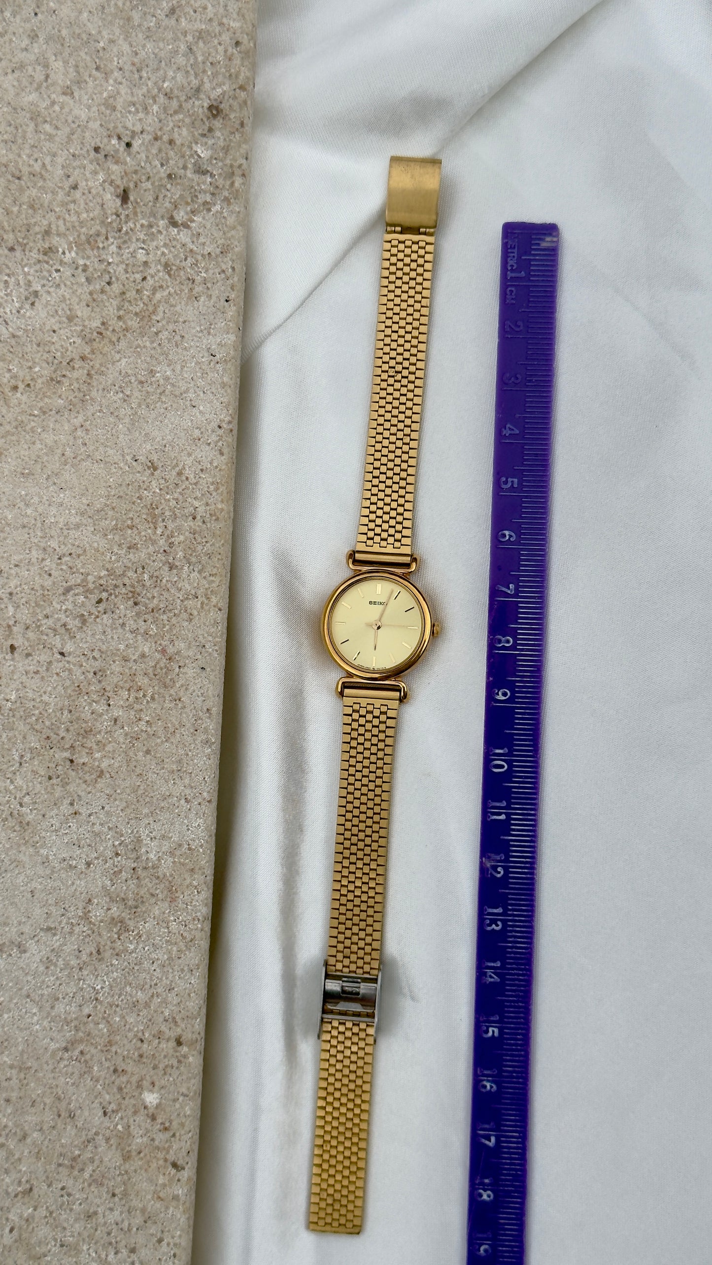 Mint Conditiion Seiko Mesh Bracelet Vintage Watch 1996 - Champagne Dial
