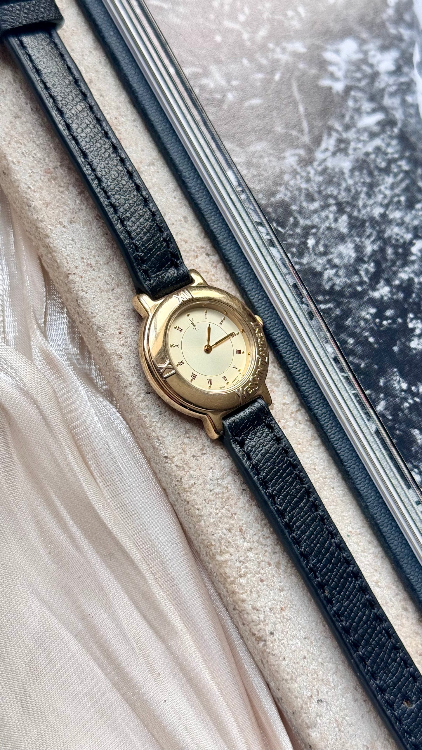 Yves Saint Laurent vintage watch (YSL)