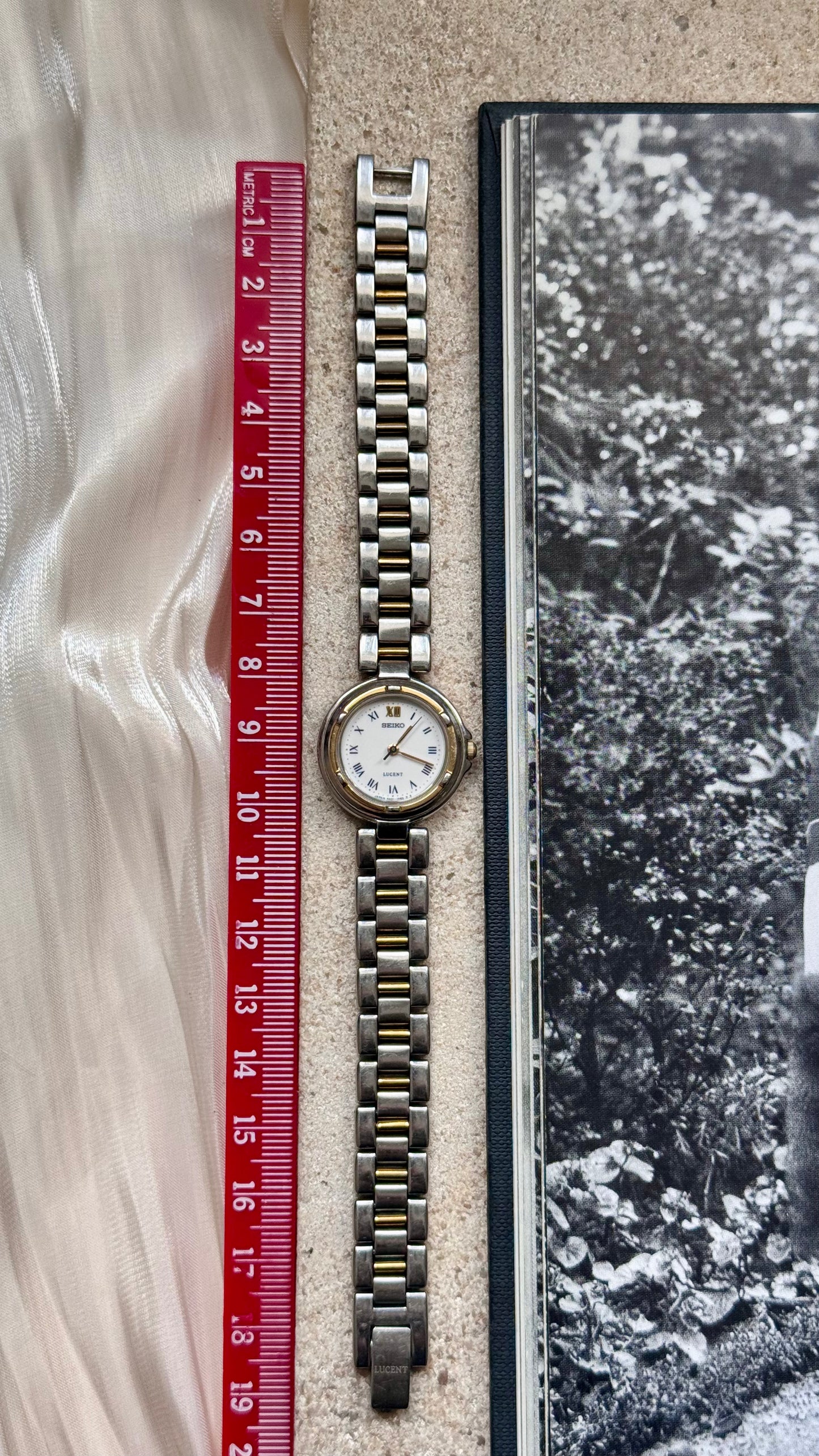 Seiko Lucent vintage watch 1998