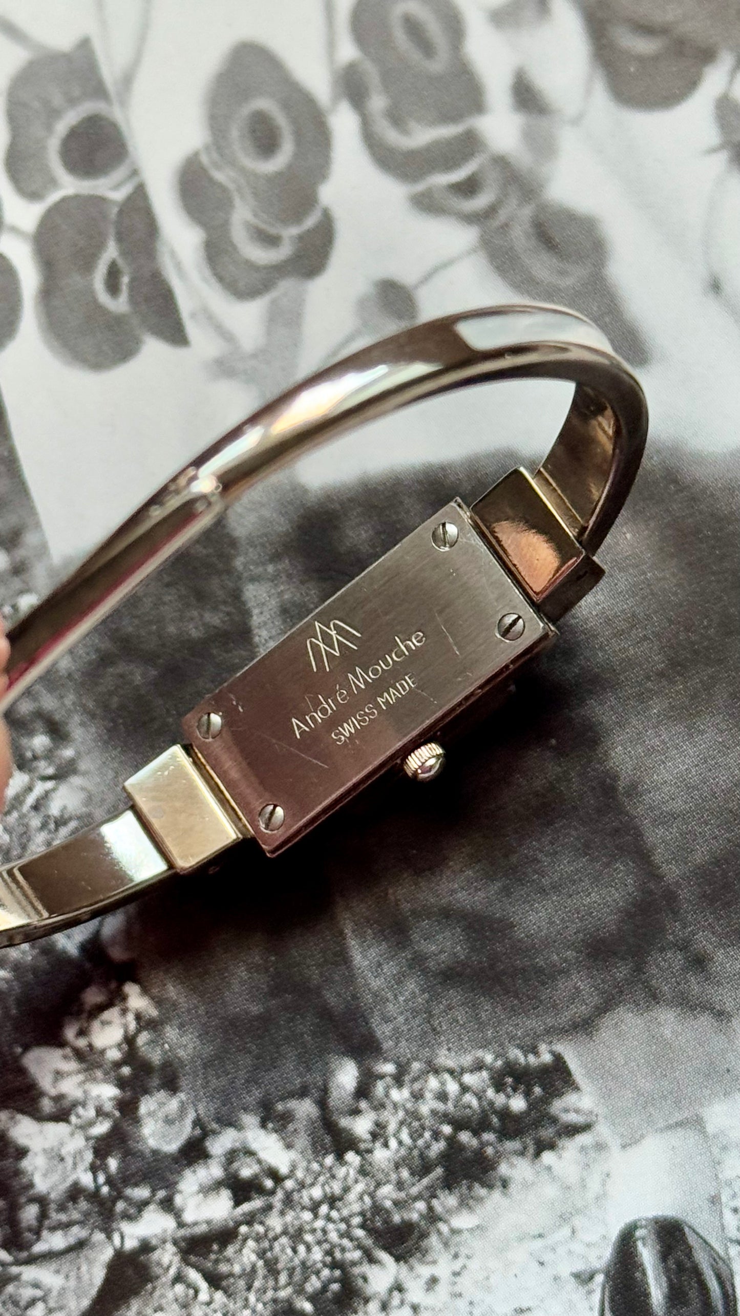 André Mouche Peekaboo vintage watch
