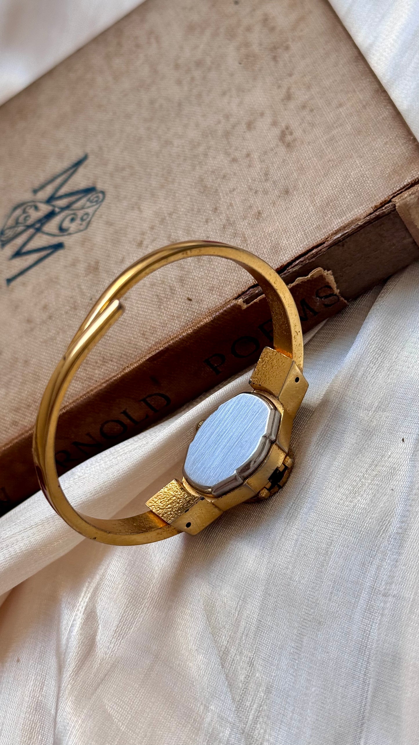 Lucerne Peekaboo vintage watch