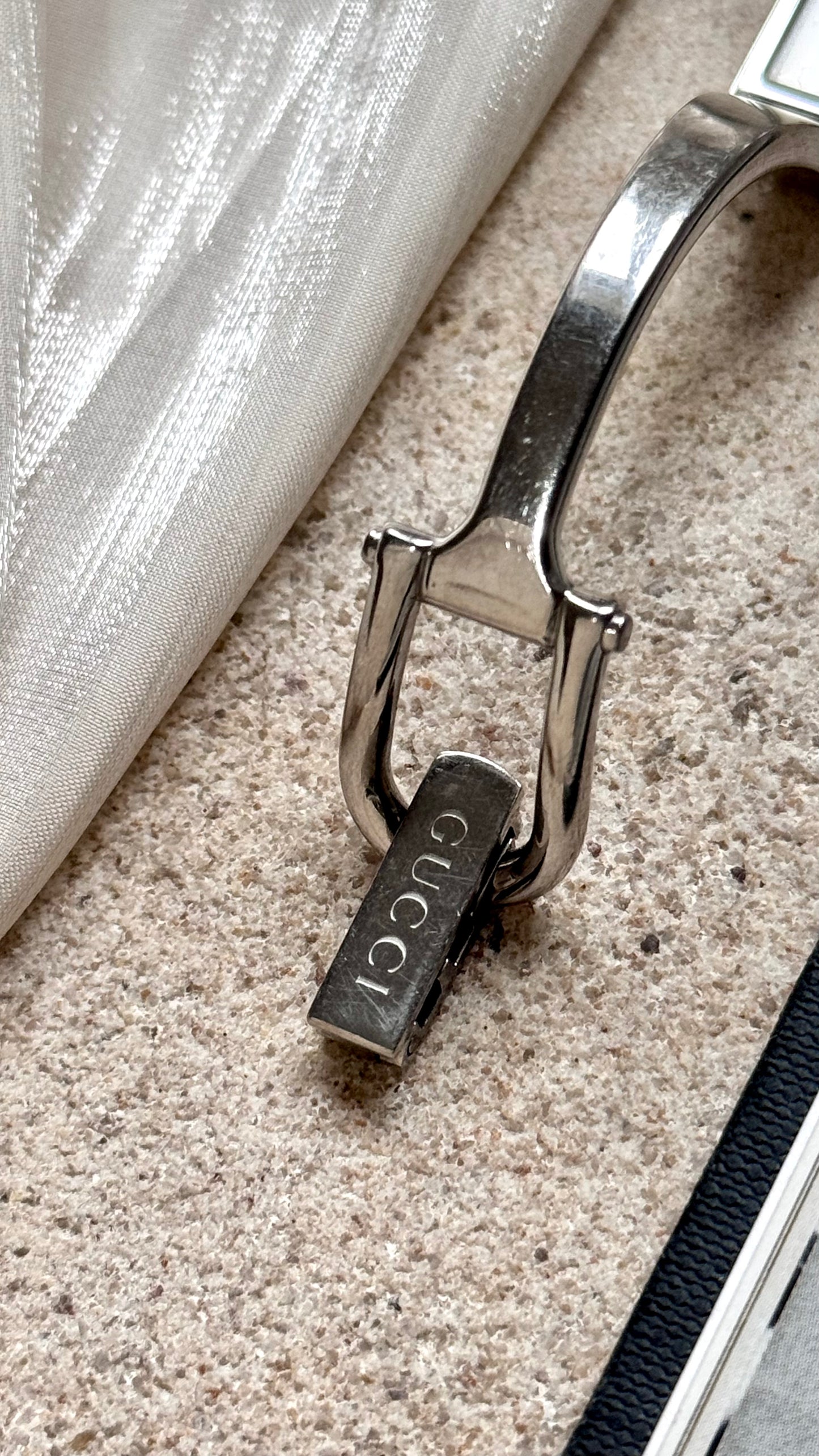 Gucci 1500L vintage watch