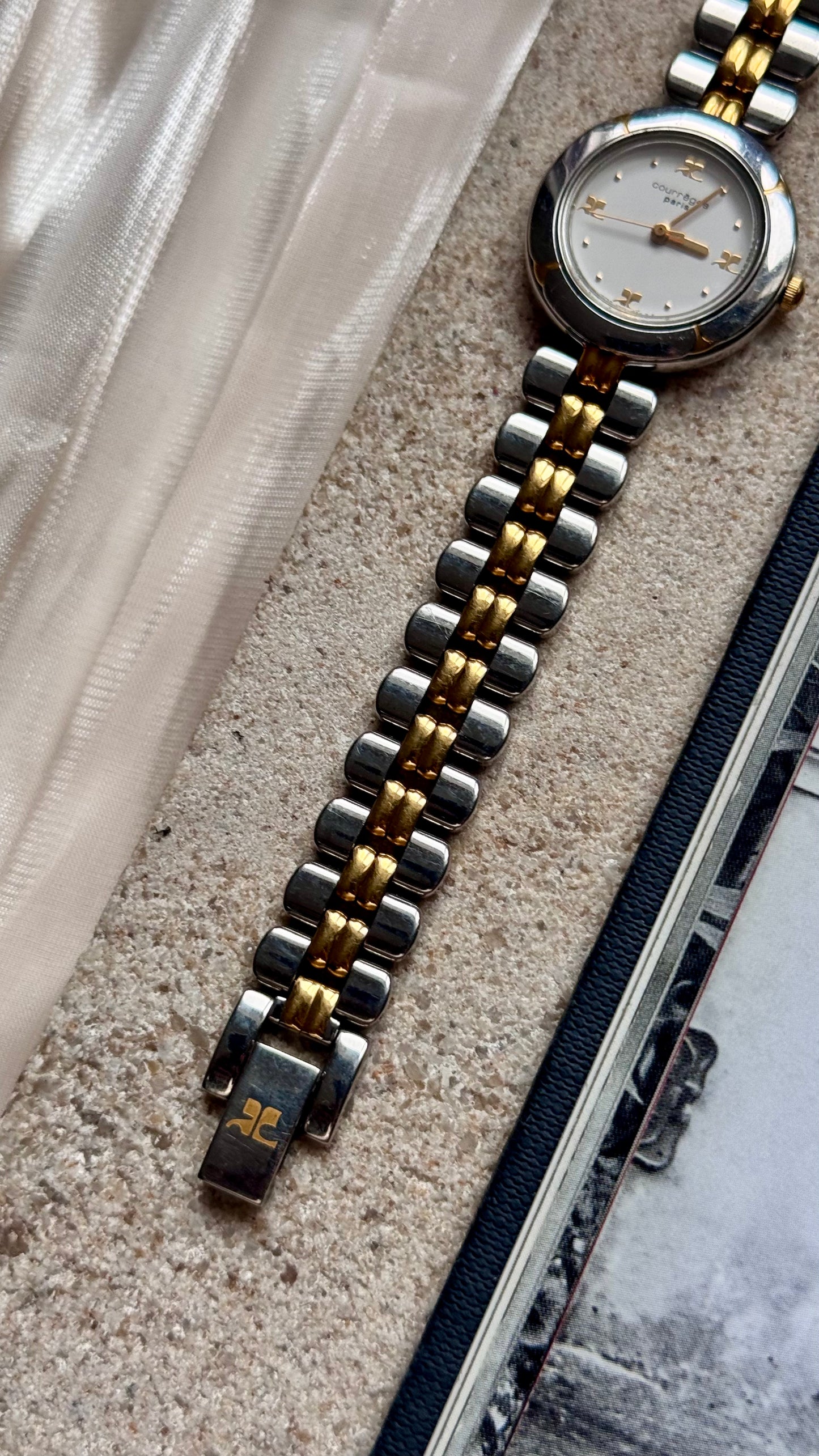 Courrèges vintage watch