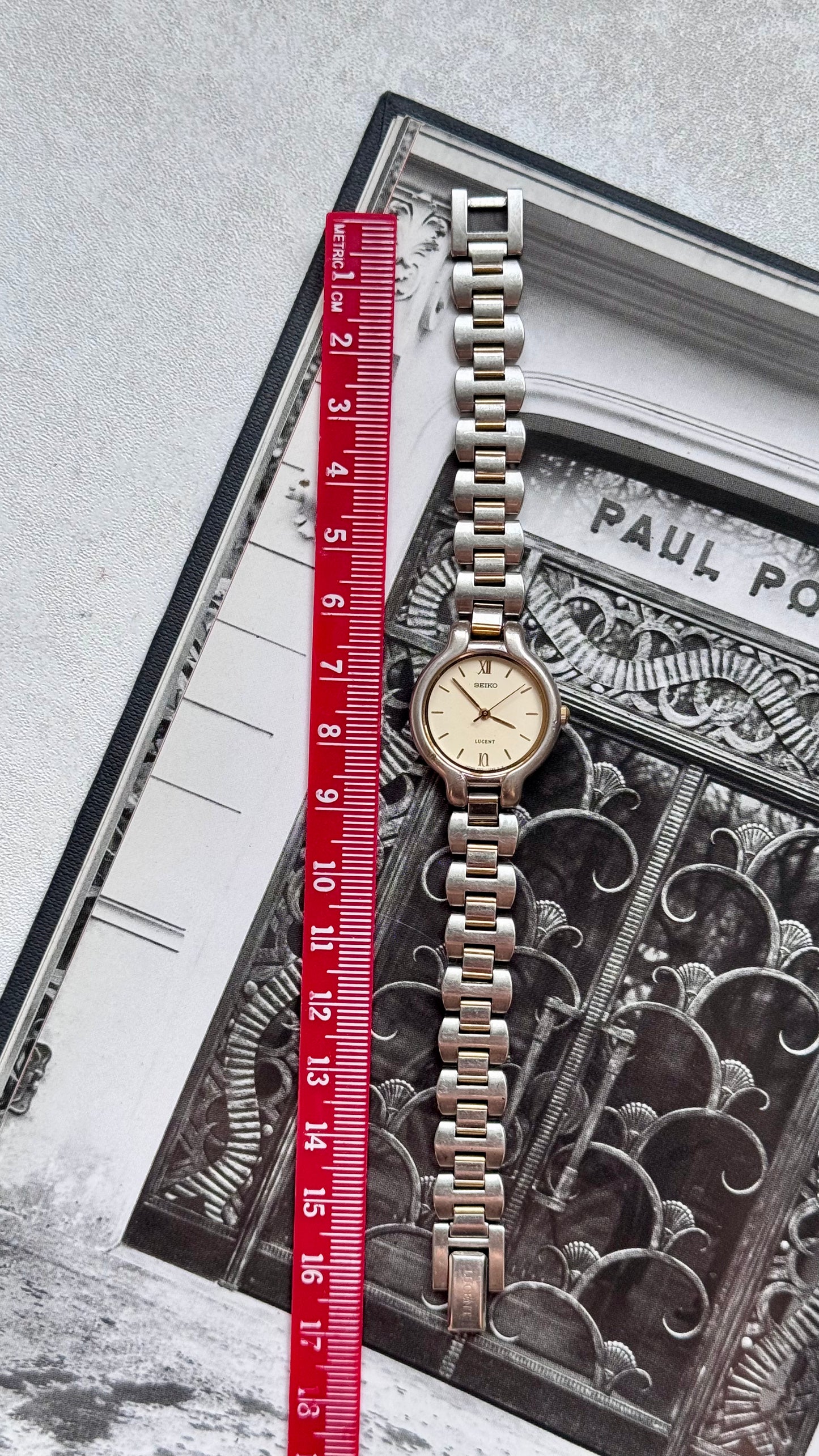 Seiko Lucent vintage watch 1993