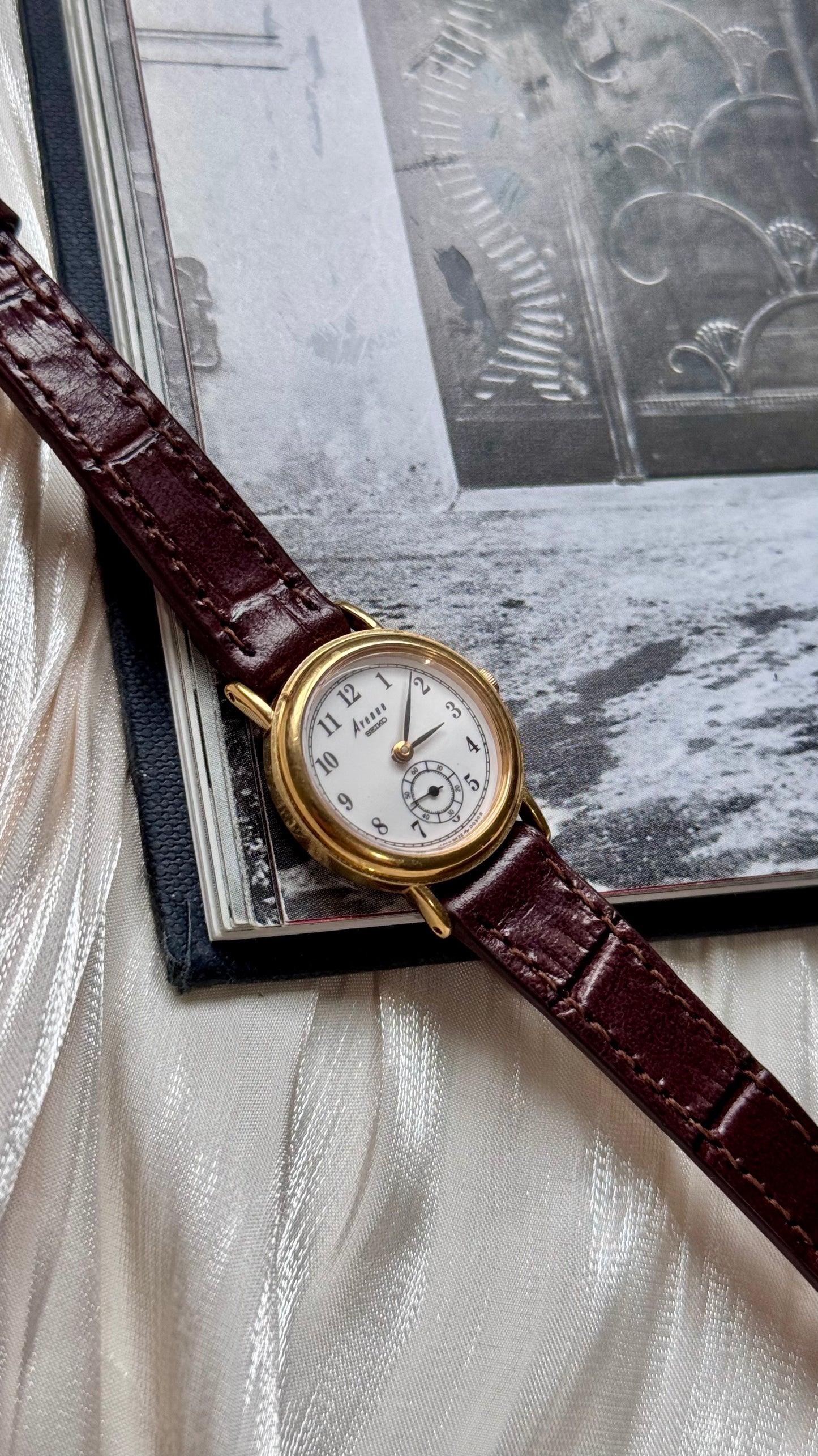 Seiko Avenue vintage watch 1998