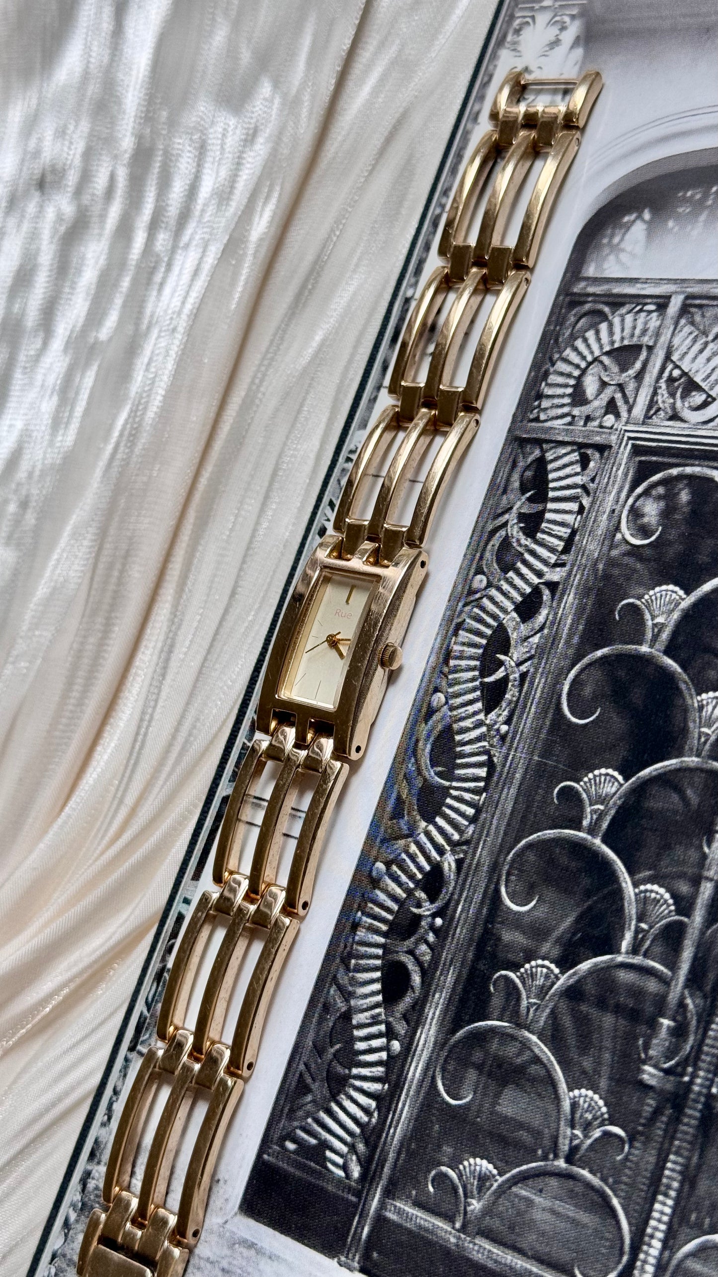 Rue by Seiko Alba Vintage Watch