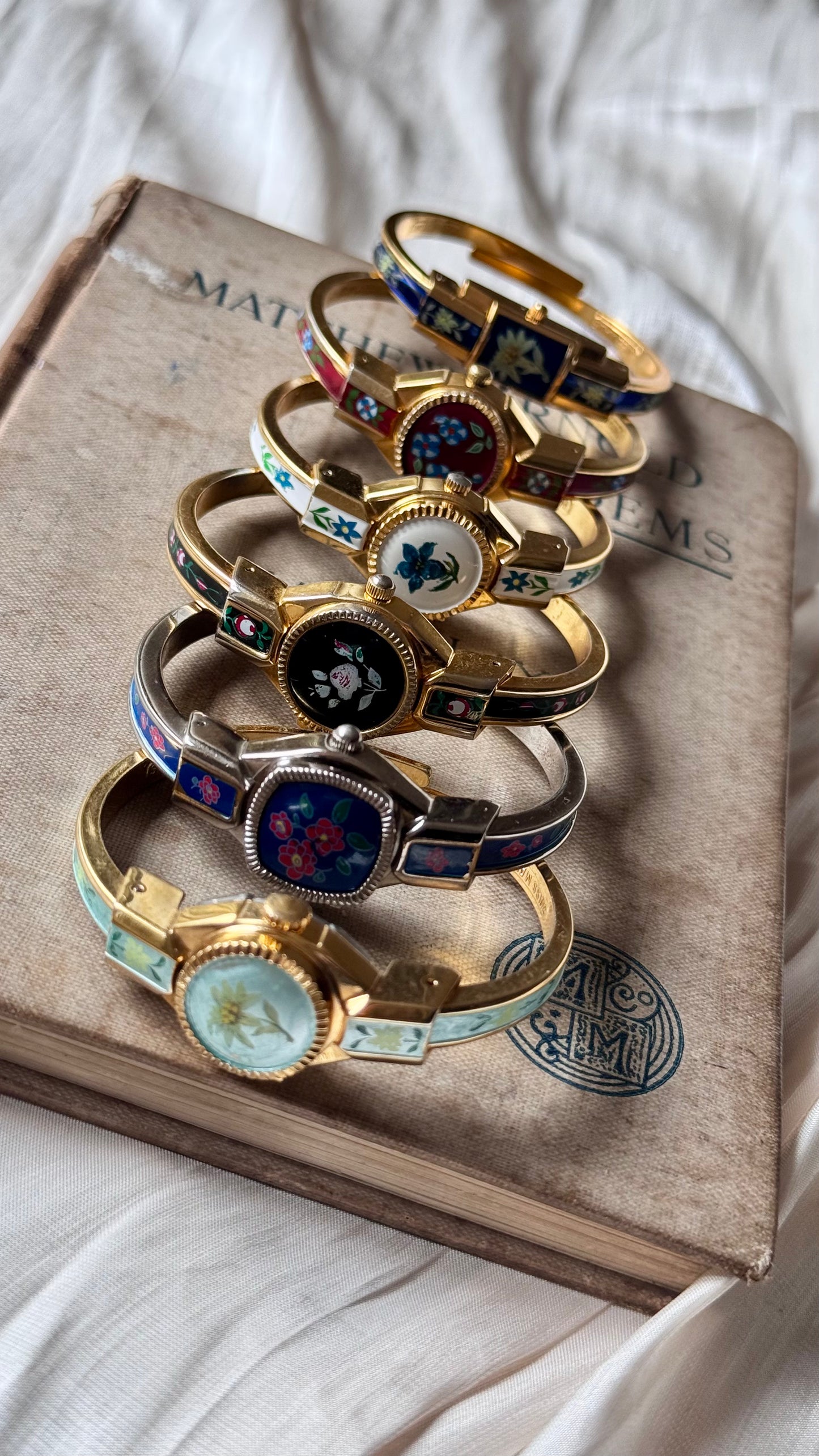 Peekaboo vintage watch collection