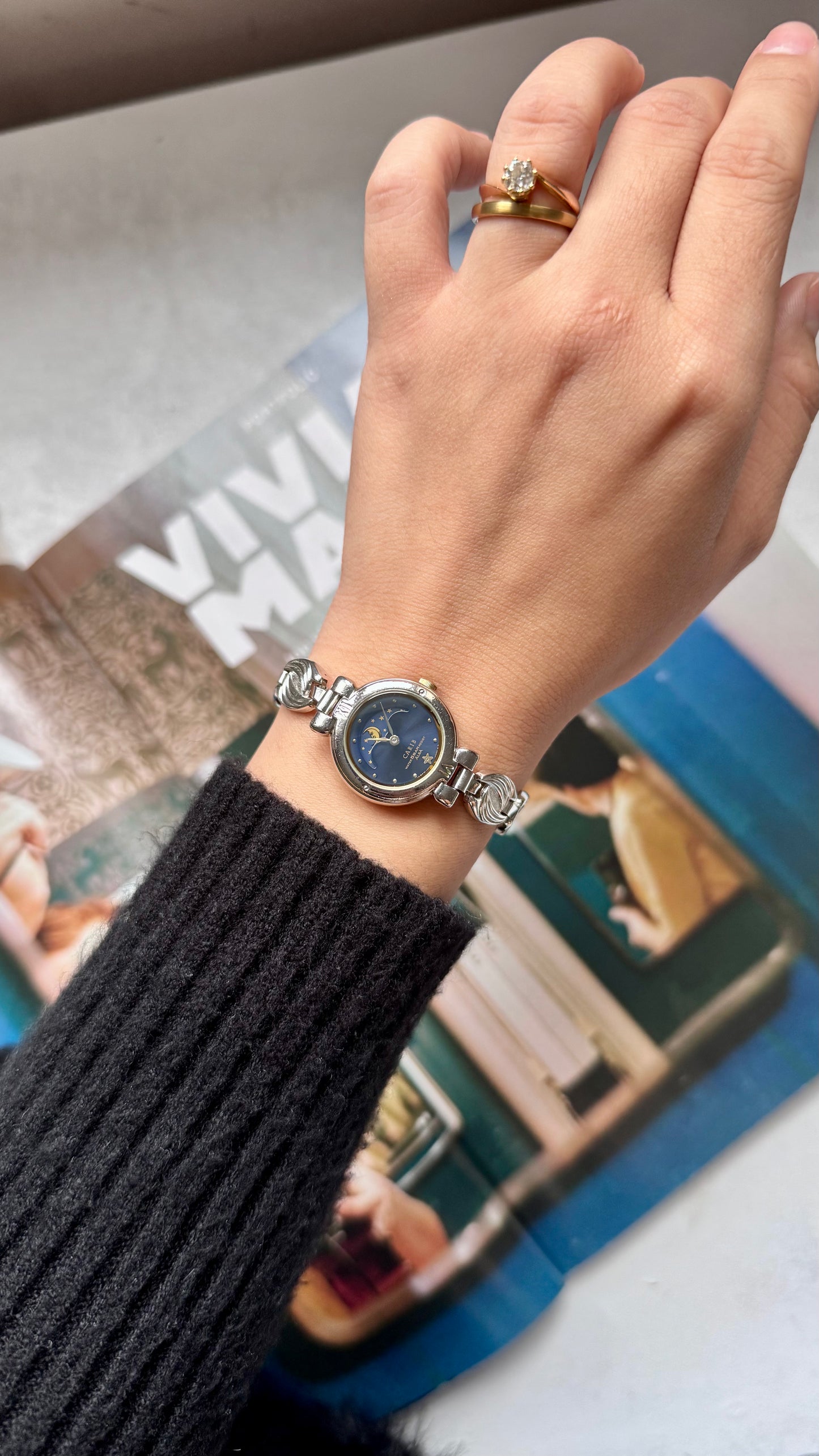 Carib Seiko Alba vintage watch - Moon calendar