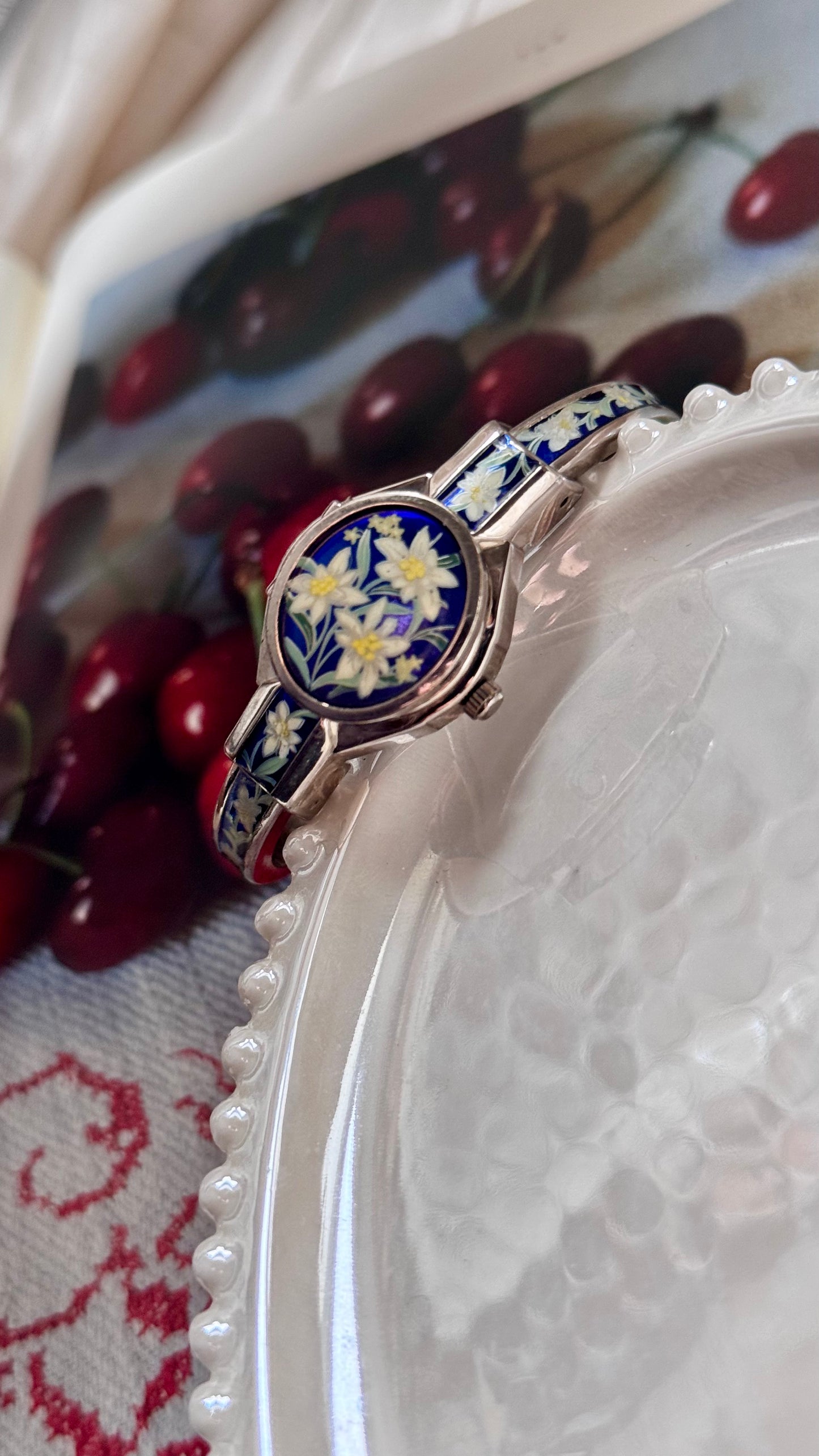 Vintage André Mouche Peekaboo Watch