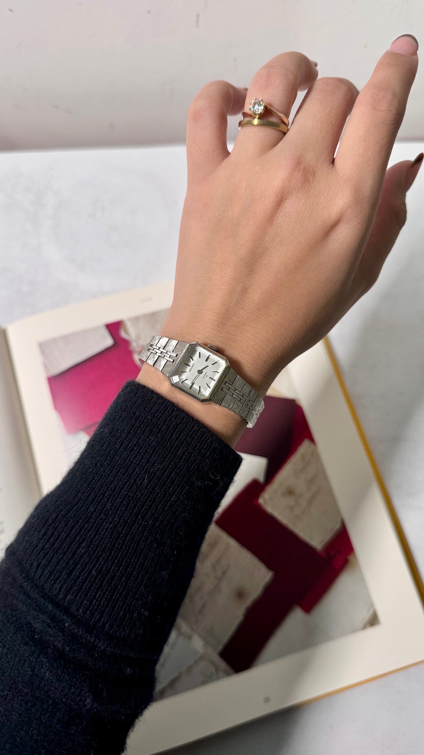 Seiko Silver Tone Vintage Watch Collection - Clean Girl Aesthetic