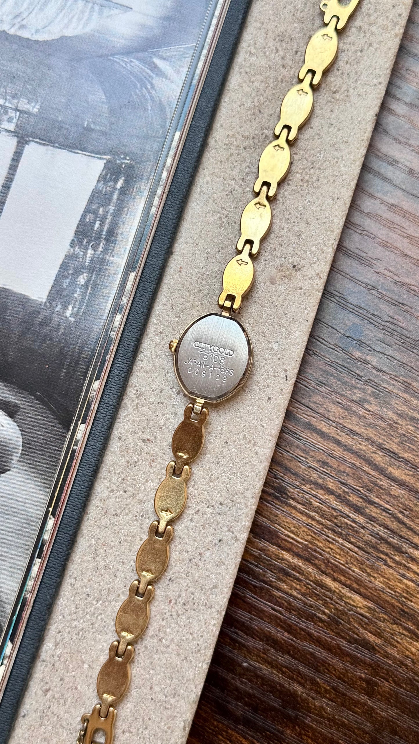 Dainty CitiGold Watch 1990s