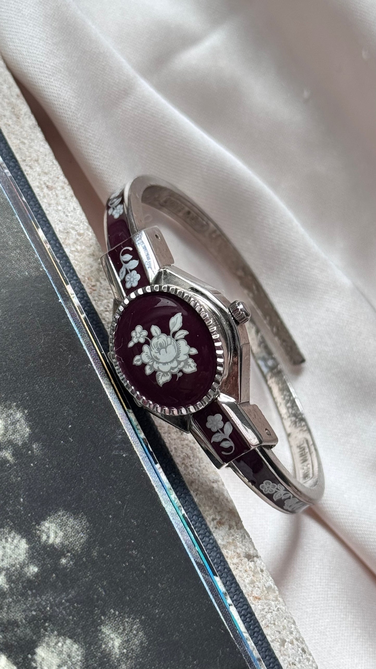 André Mouche Peekaboo vintage watch - rare color