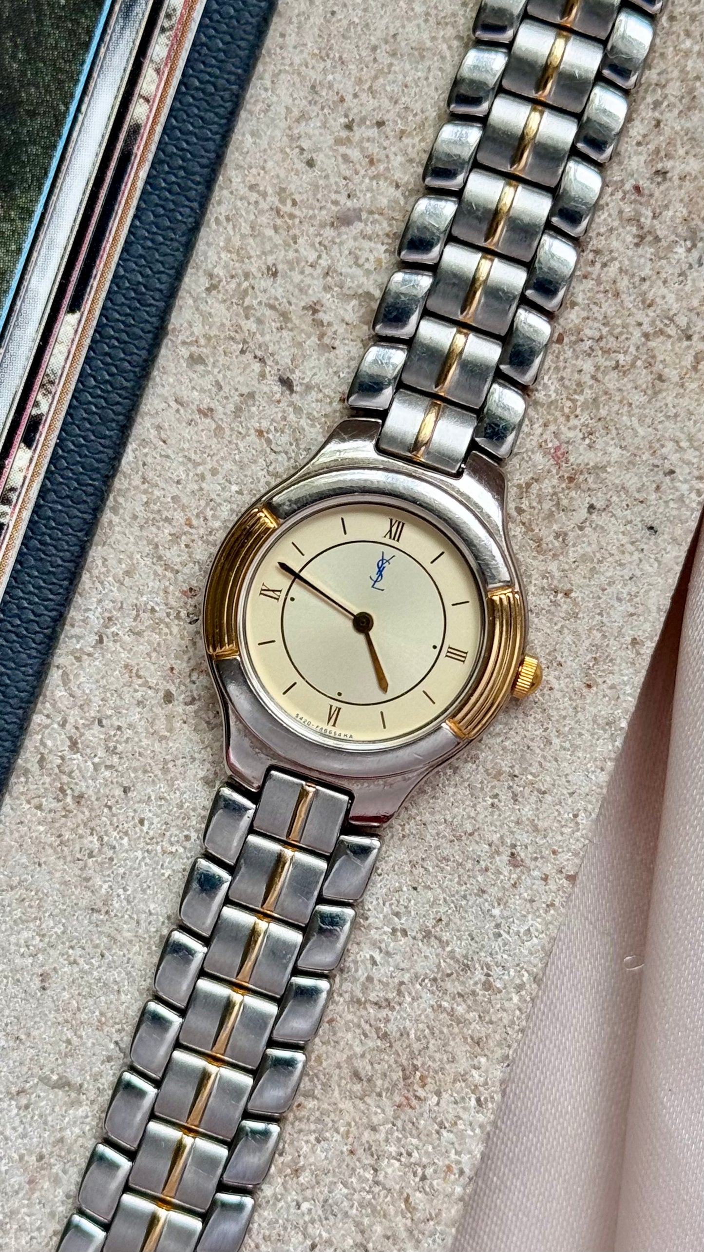 Yves Saint Laurent vintage watch (YSL)