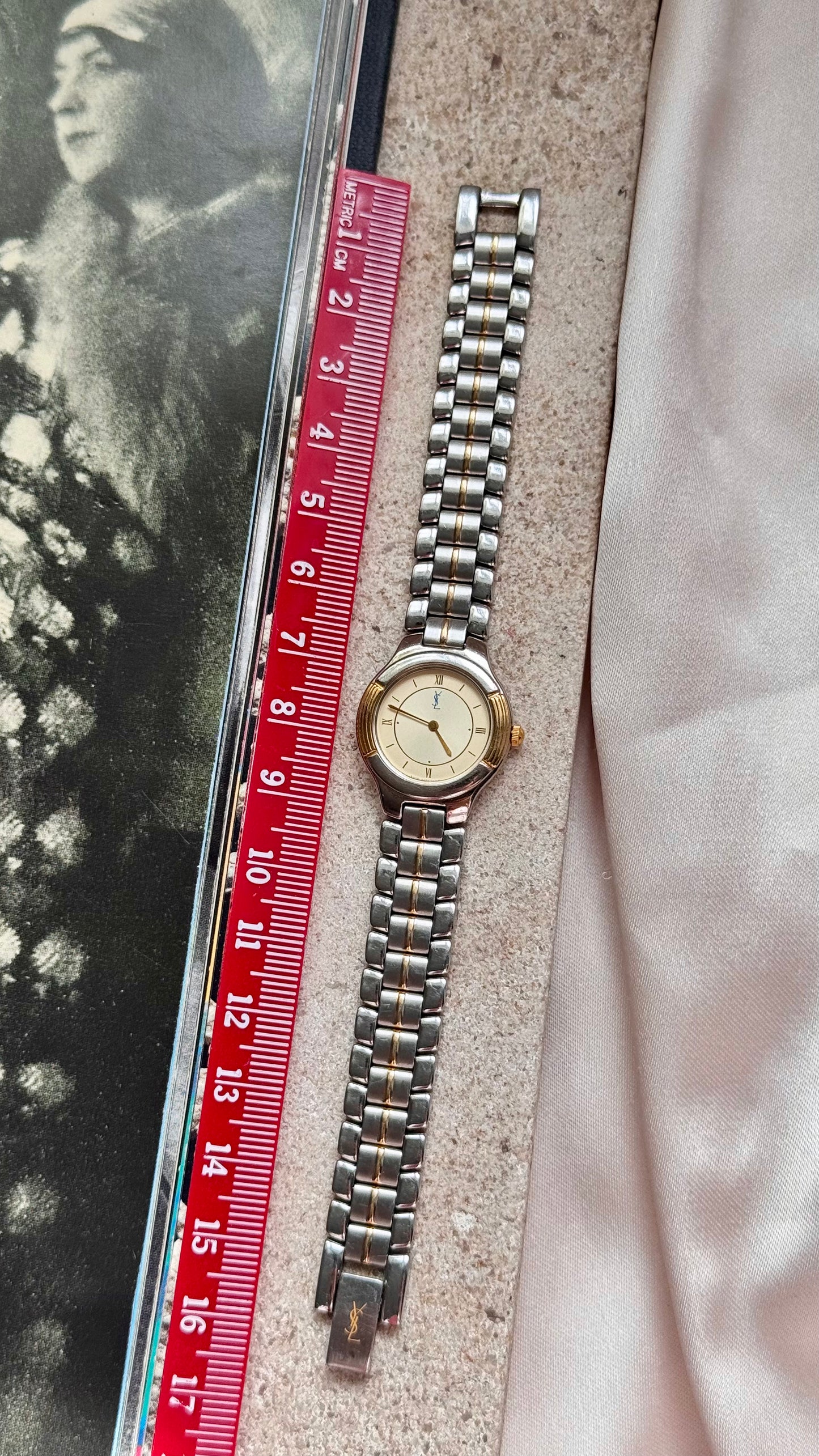 Yves Saint Laurent vintage watch (YSL)