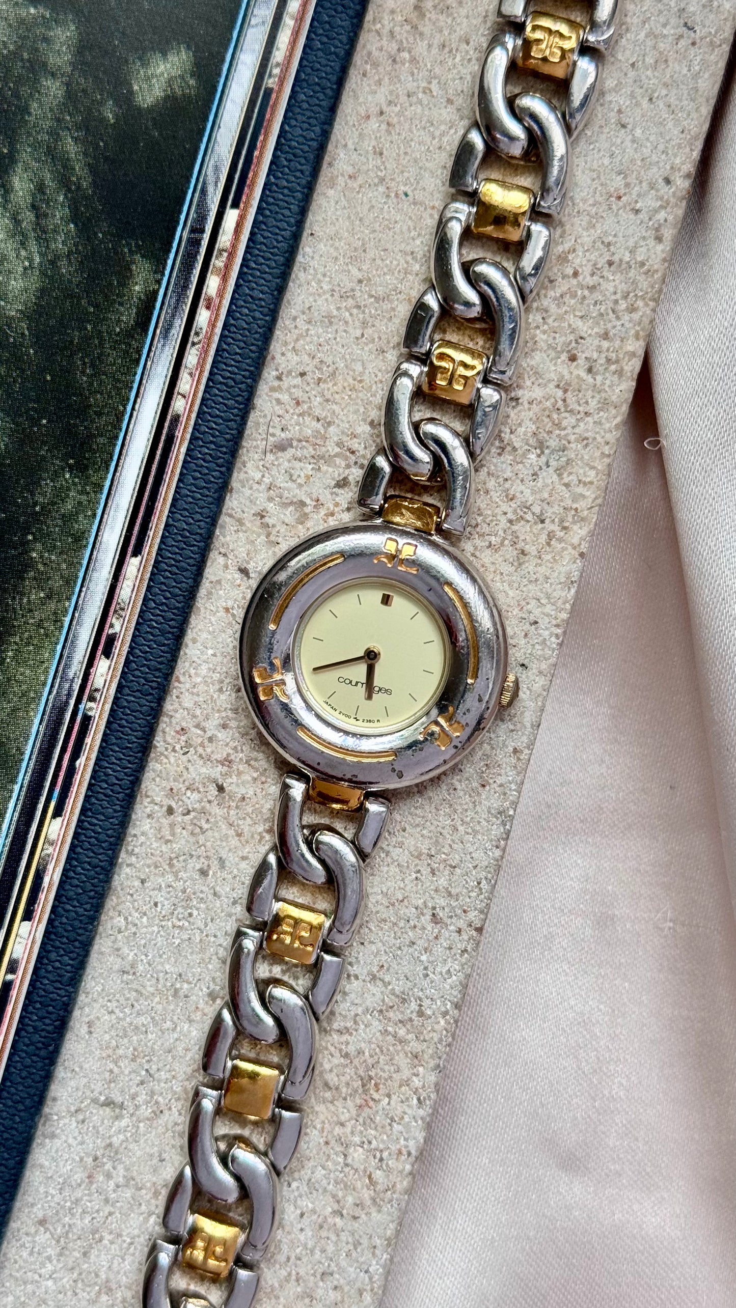 Courrèges vintage watch
