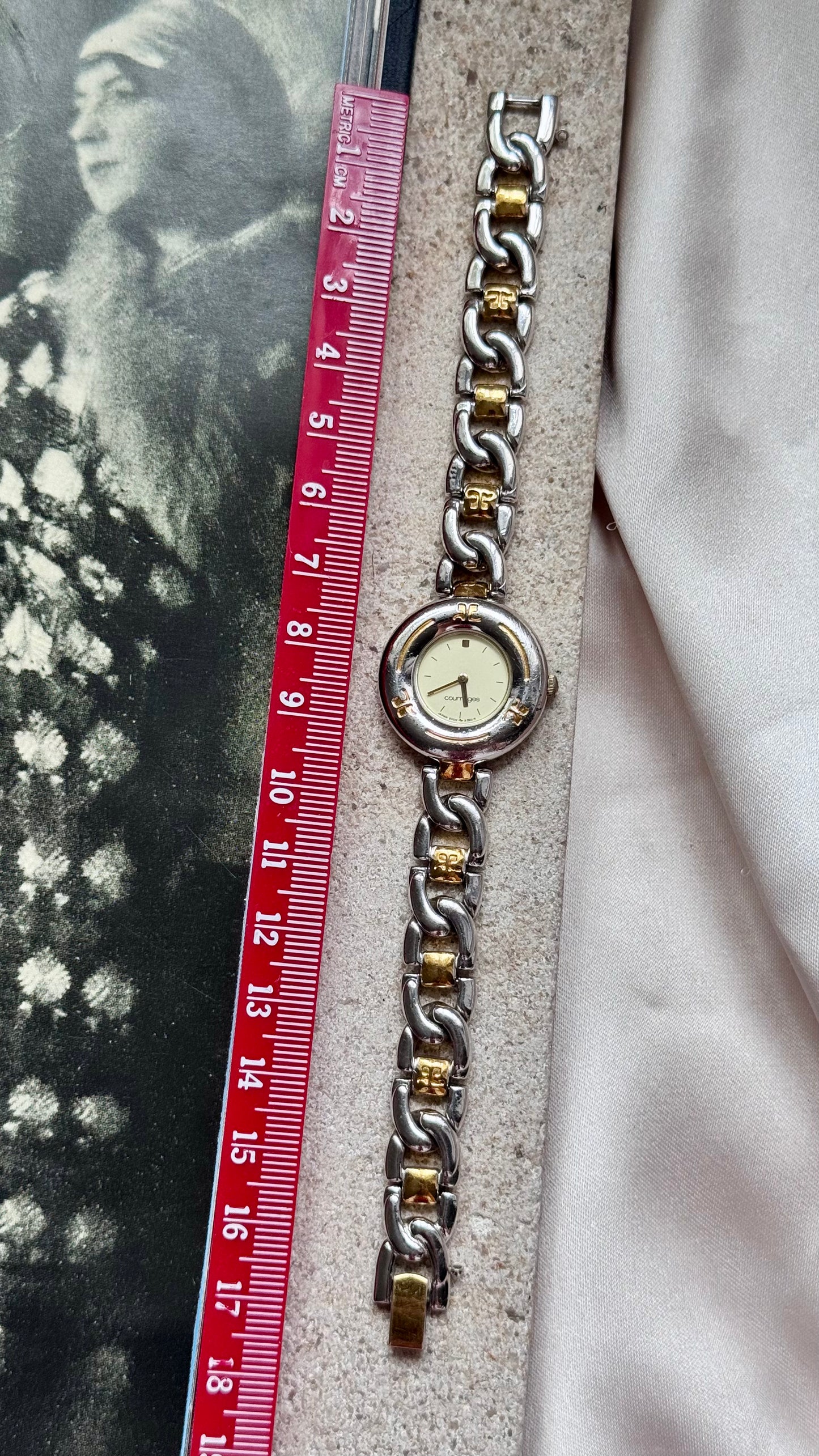 Courrèges vintage watch