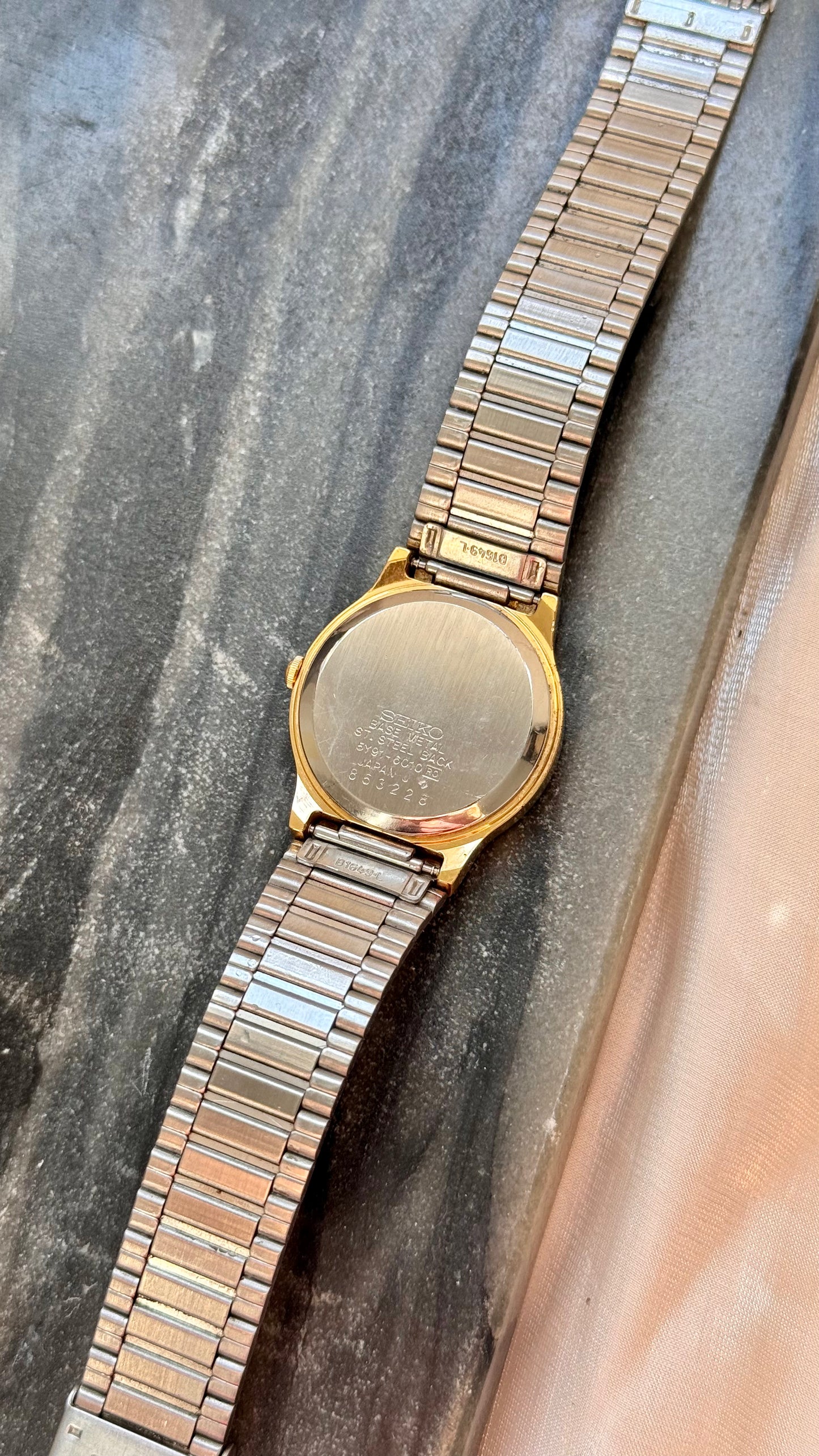 Seiko Galaxy 1988 Vintage Watch