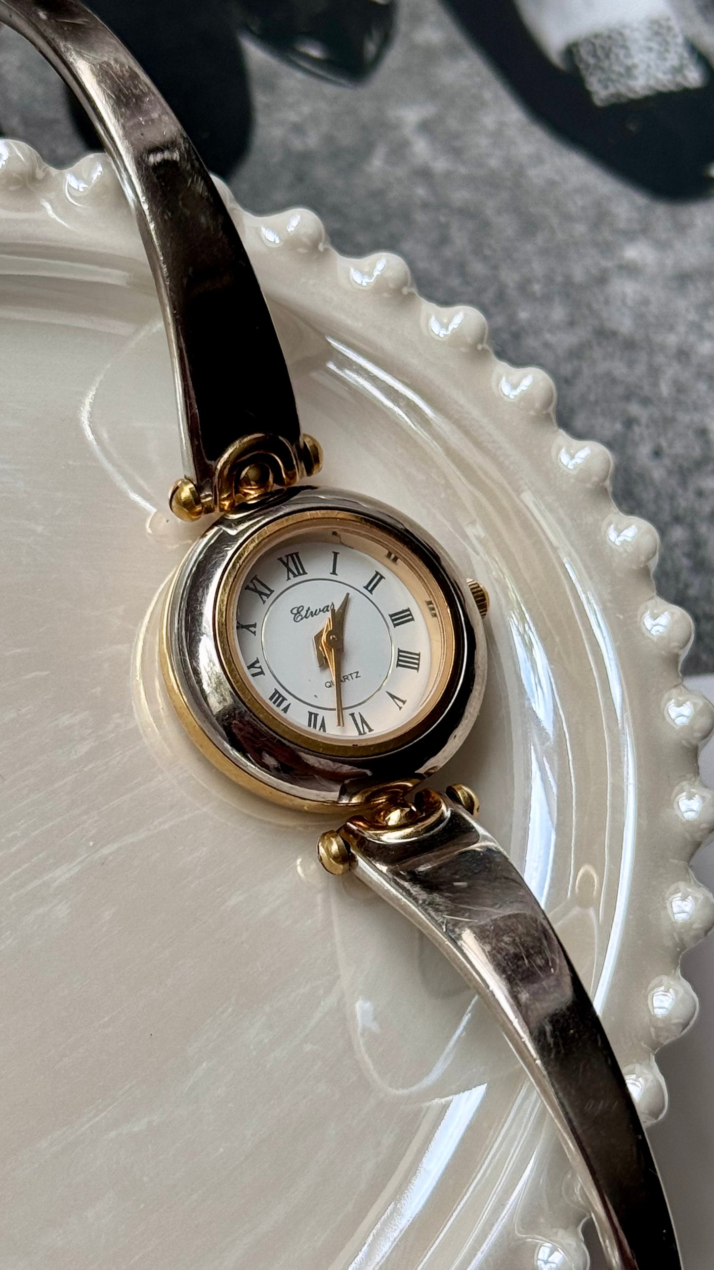 Etwas vintage watch