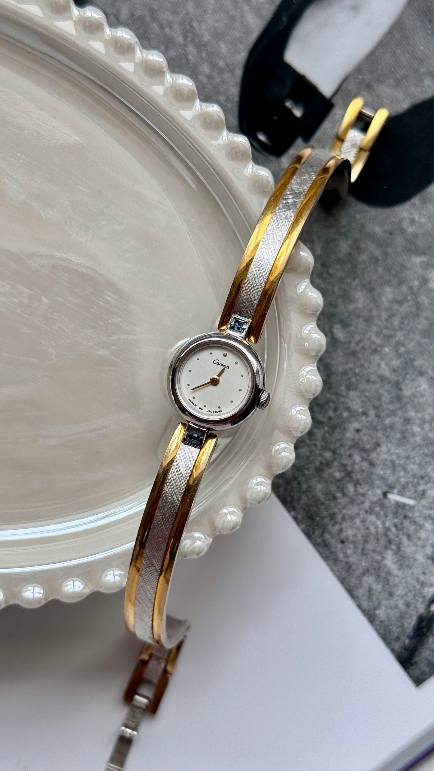 Carina vintage watch - white gold plated