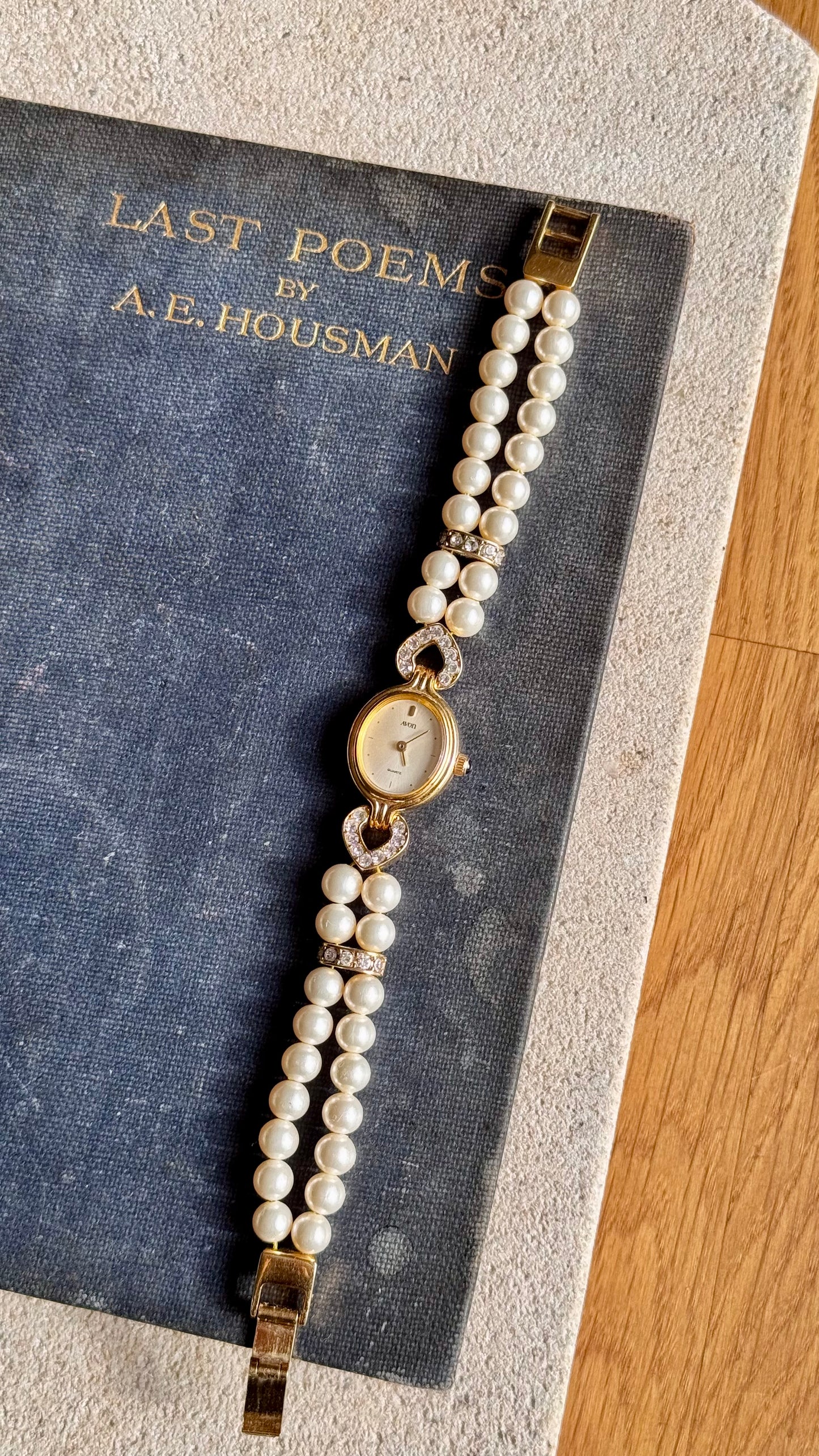 Avon vintage watch - faux pearl bracelet