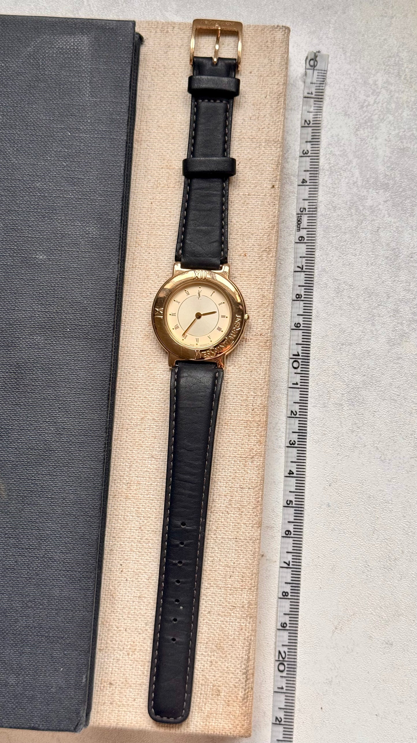 Yves Saint Laurent vintage watch (YSL)