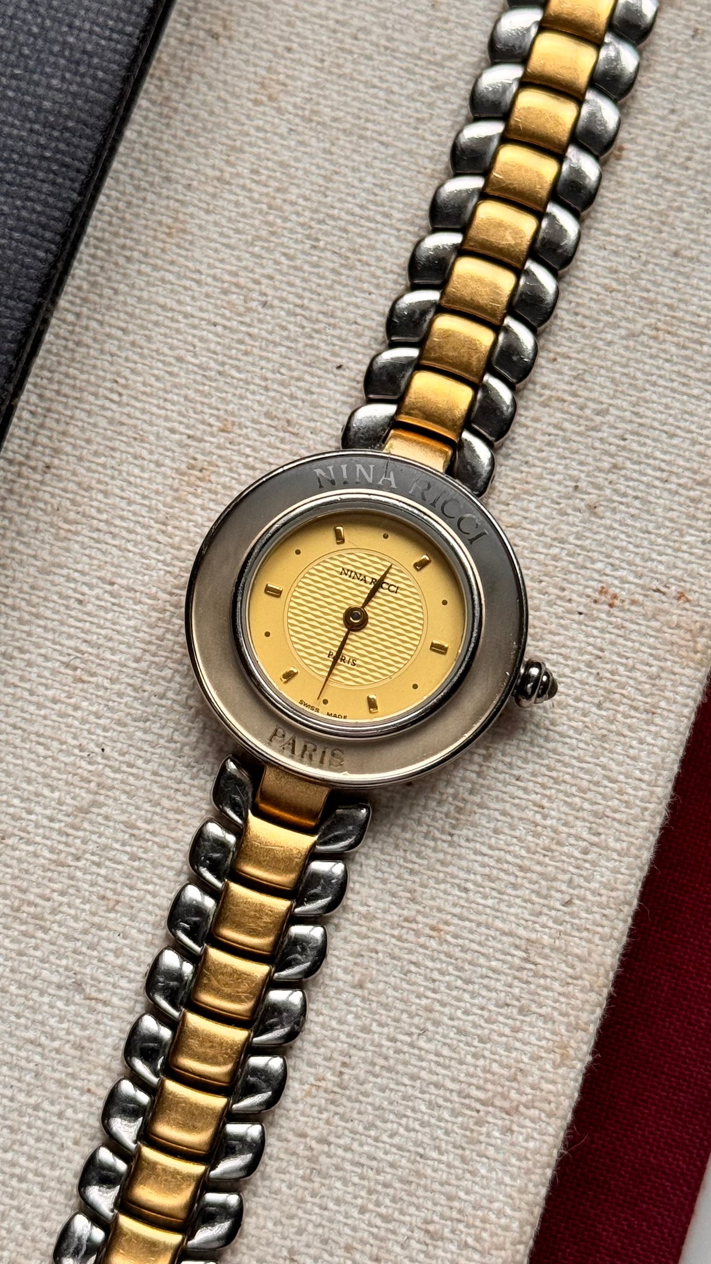 Nina Ricci vintage watch