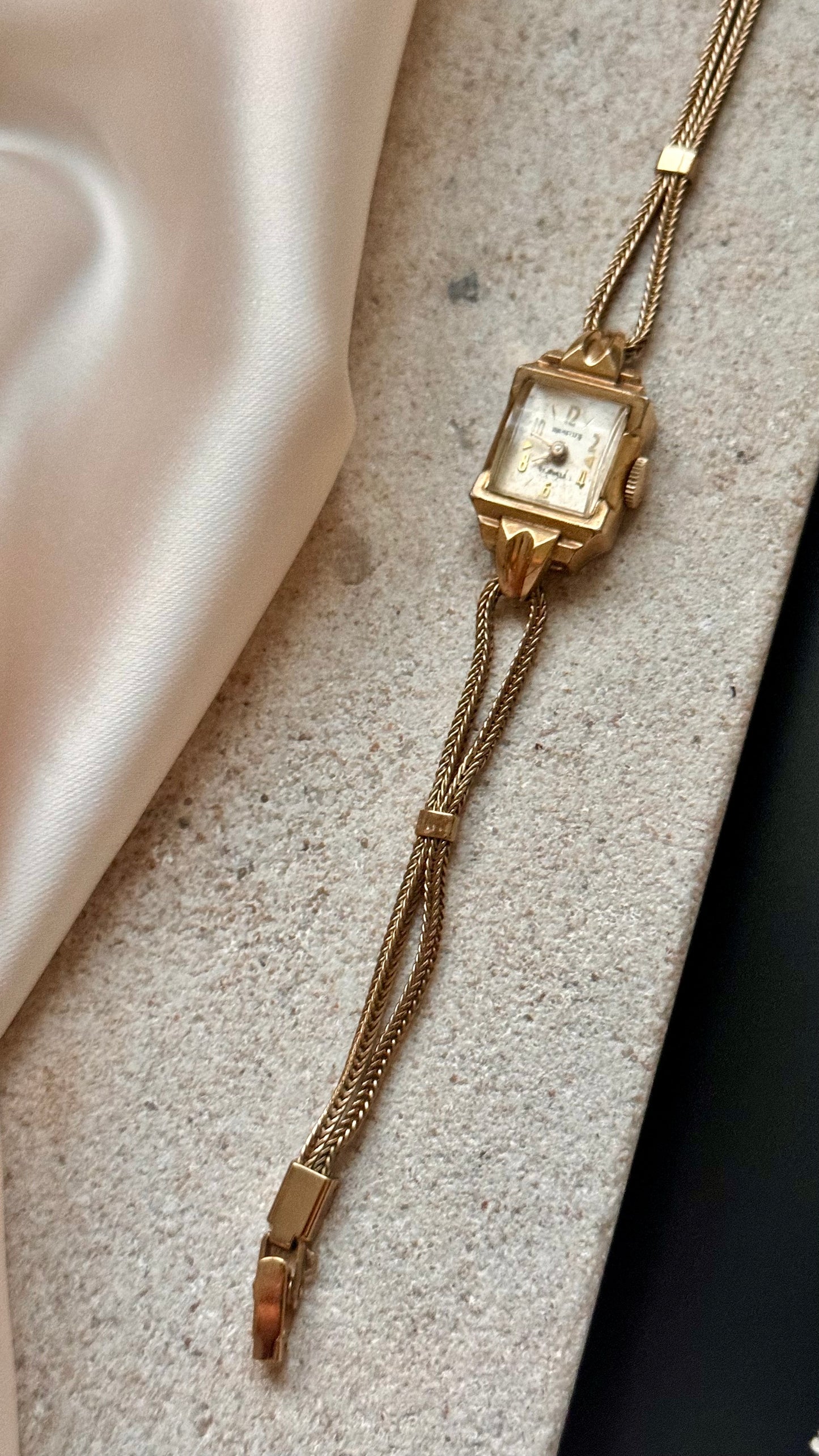 Benrus rolled gold vintage watch - 1960s